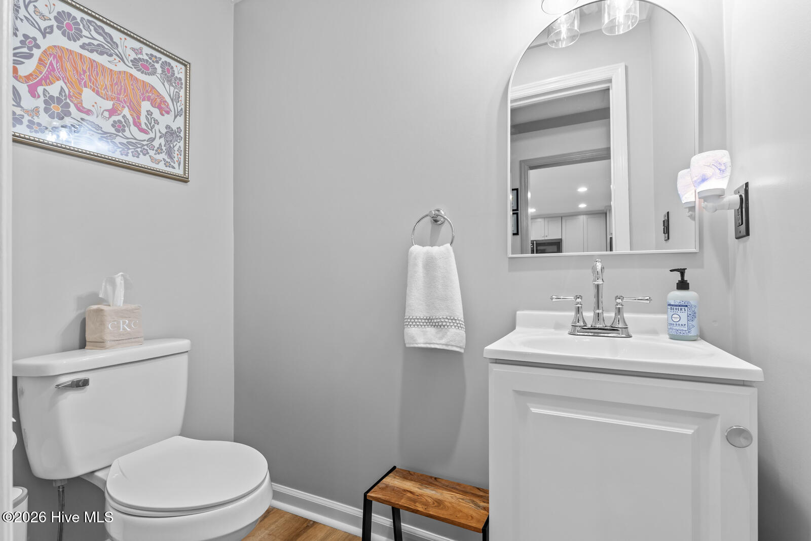 100569871 | Photo 32