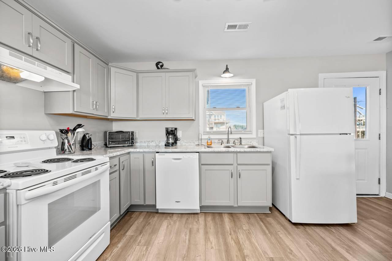 100555607 | Photo 23