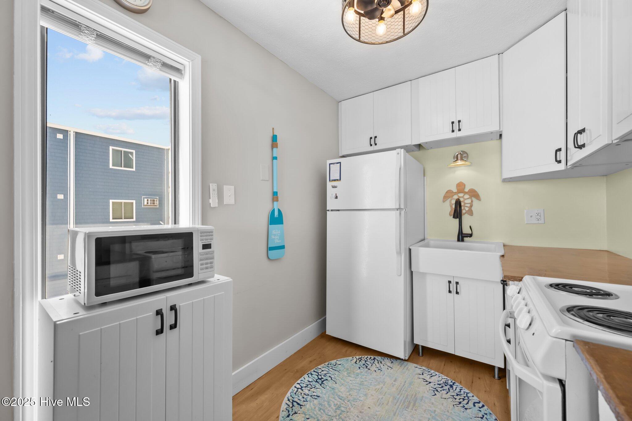 100496377 | Photo 13