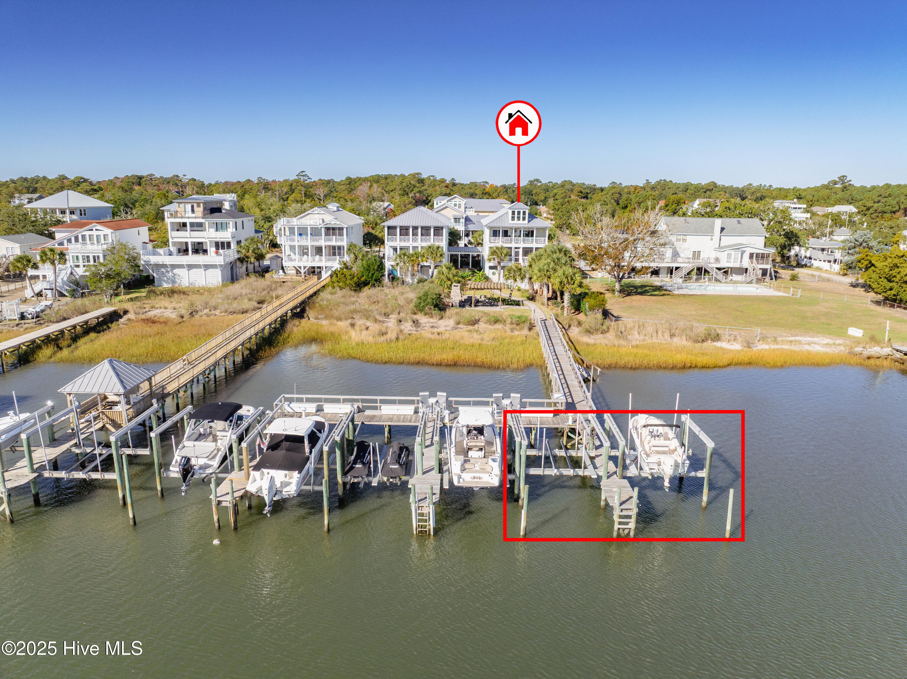 100541249 | Photo 92