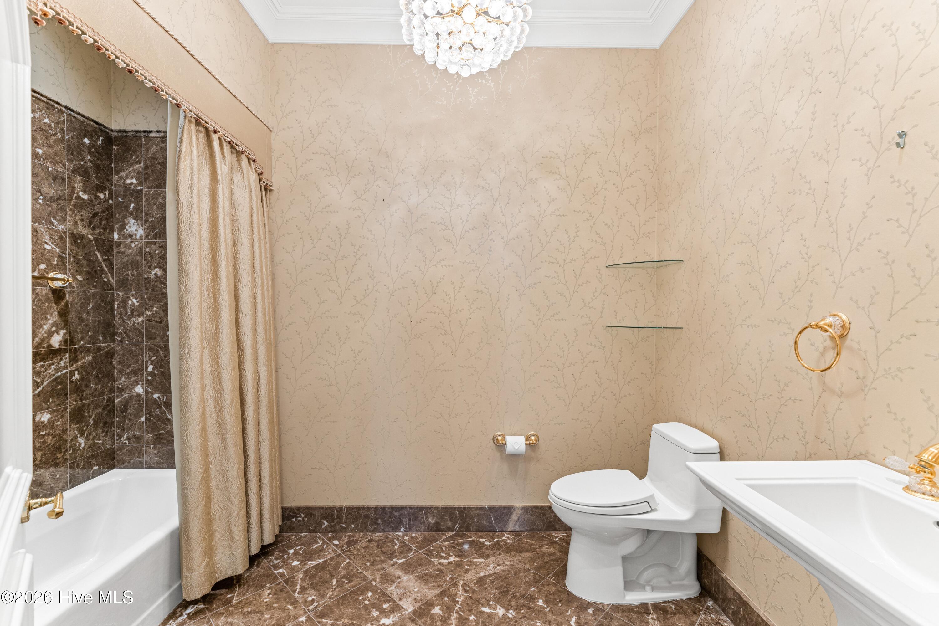 100557099 | Photo 39