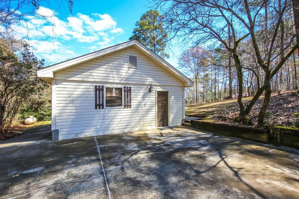 Undisclosed Address, Appling, GA, 30802