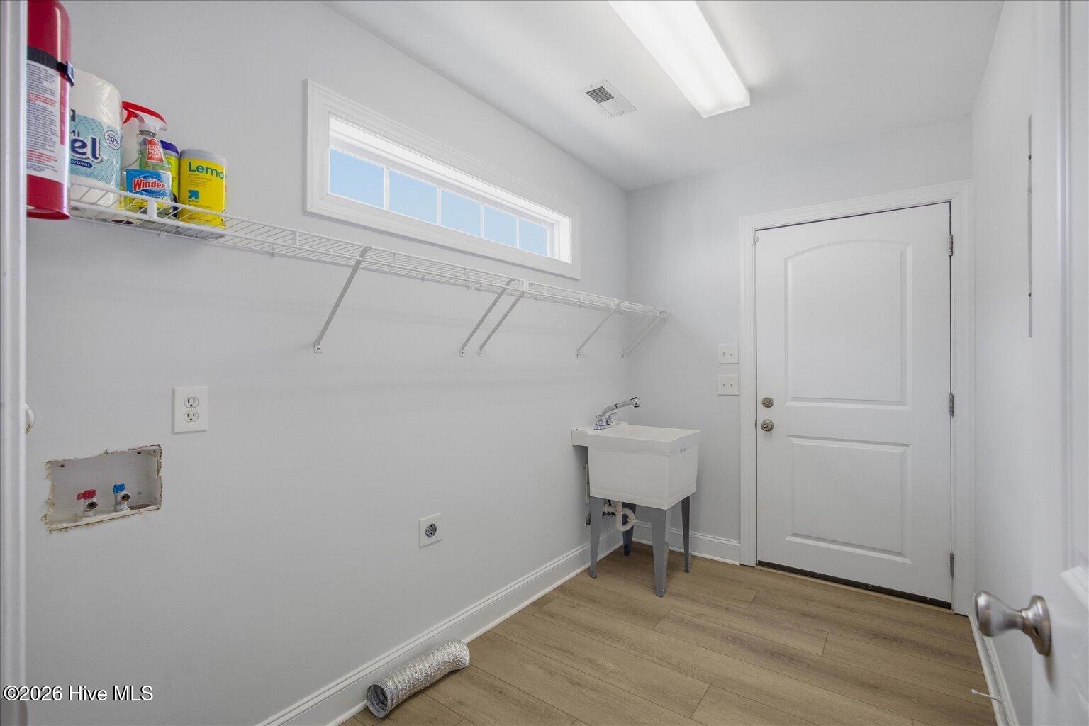 100557907 | Photo 29