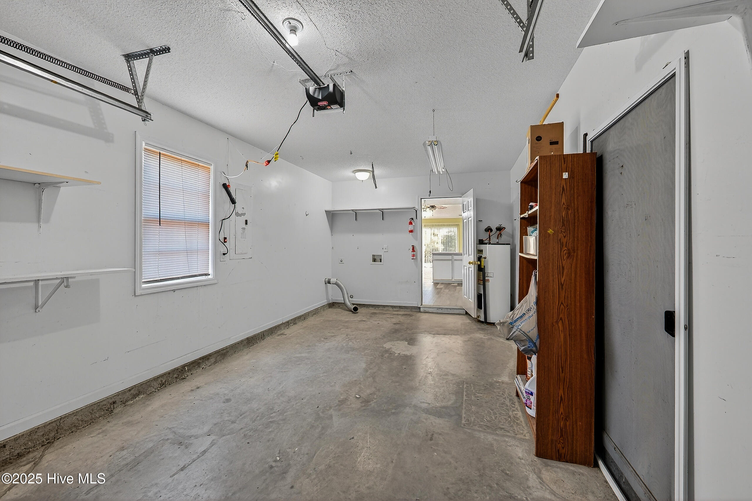 100543652 | Photo 22