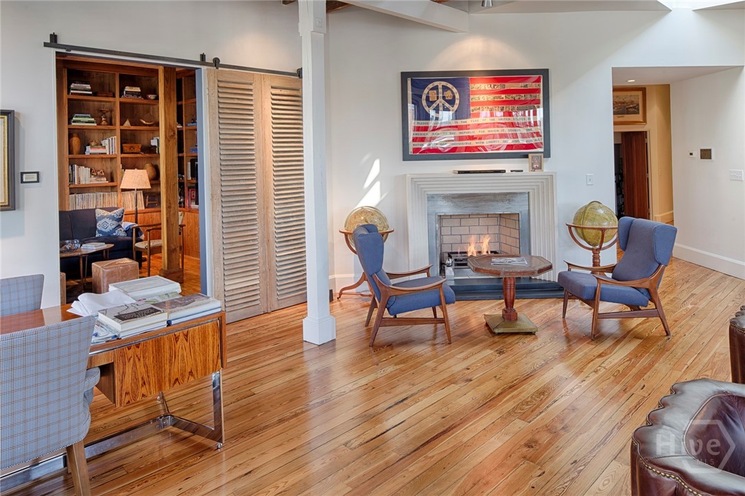 232 E Broughton Street, Savannah, GA, 31401