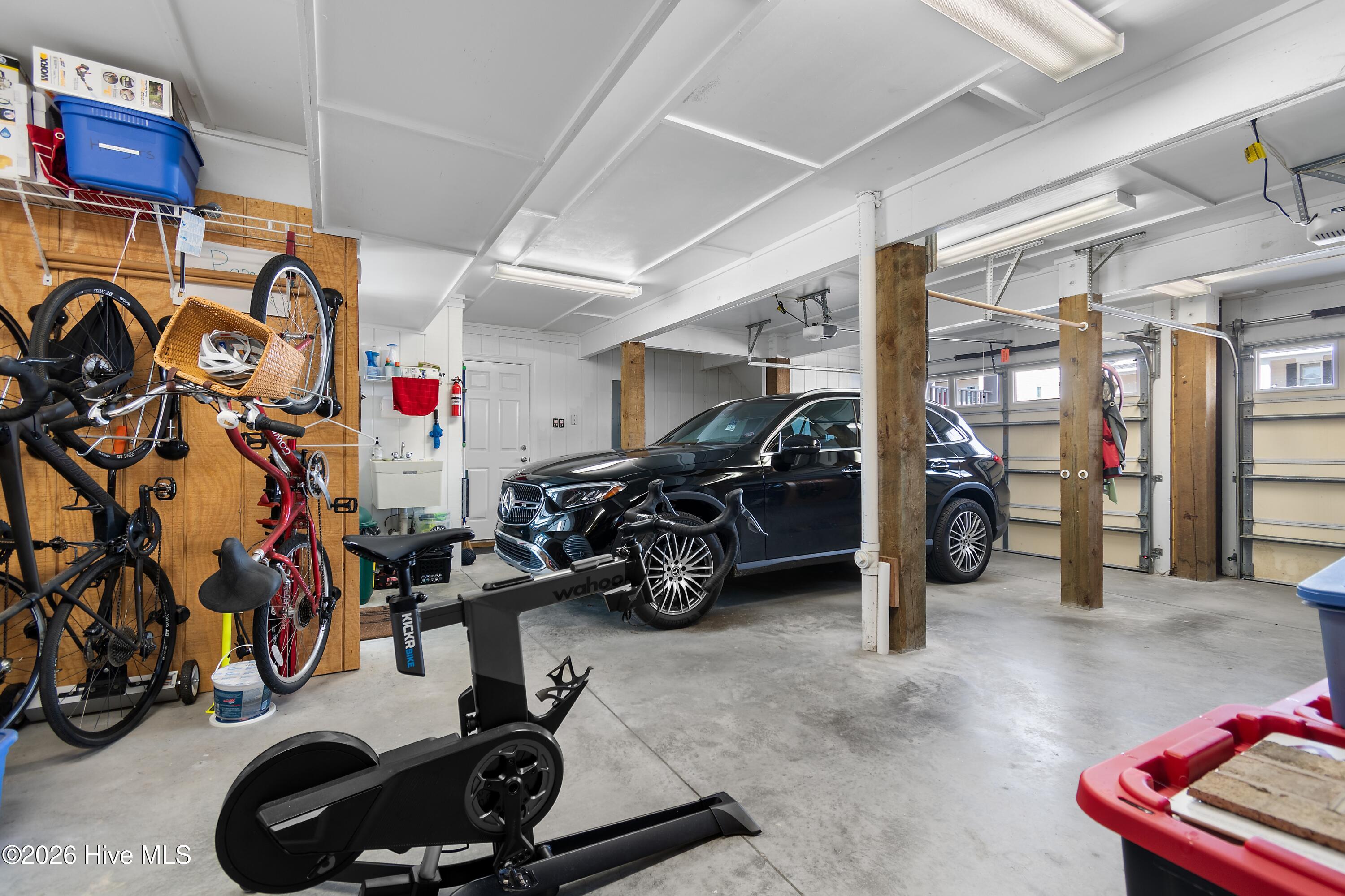 100551150 | Photo 44