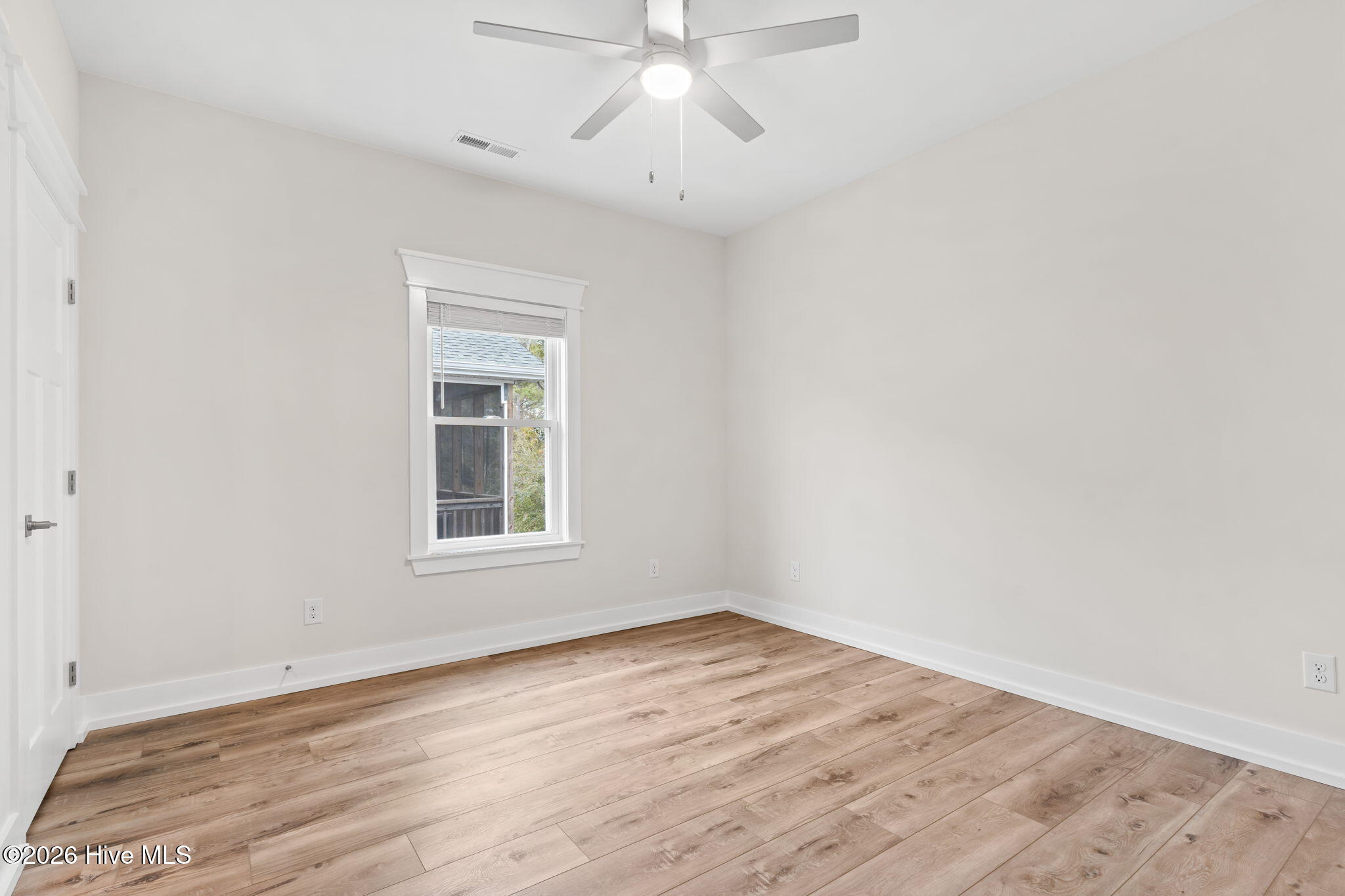 100541241 | Photo 23