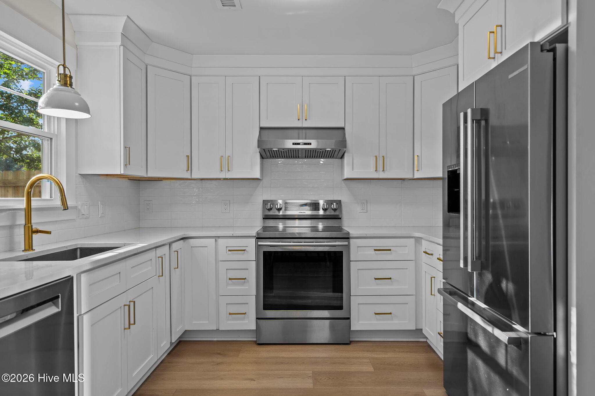 100552729 | Photo 17