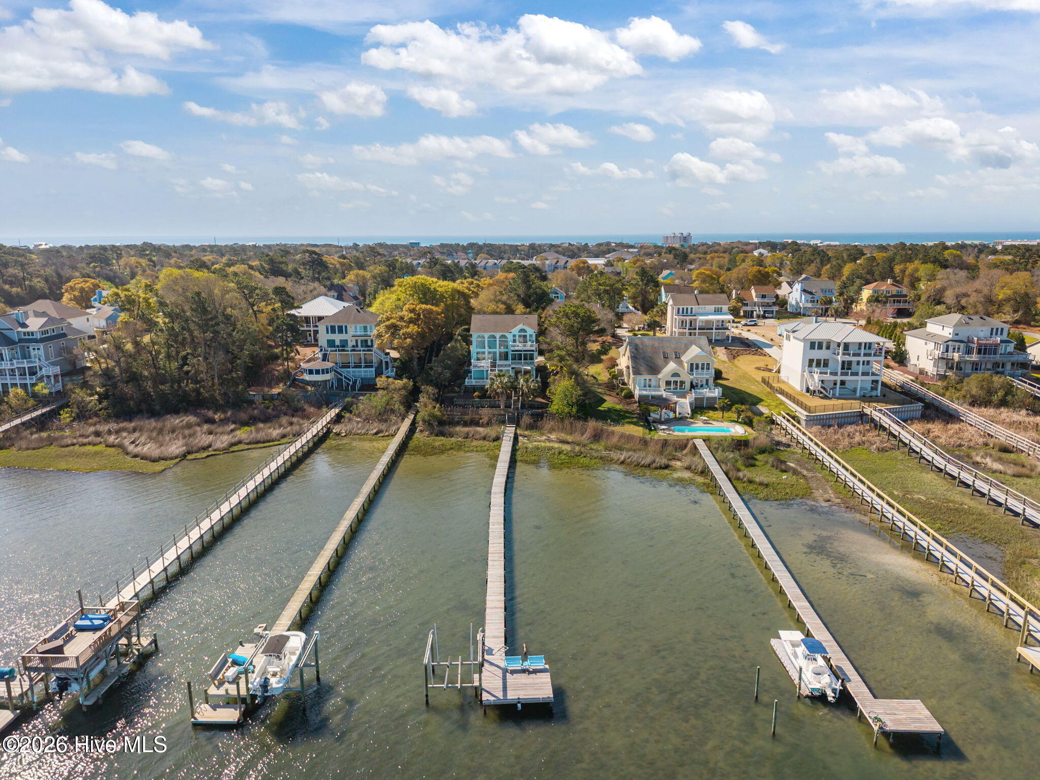 100526742 | Photo 70