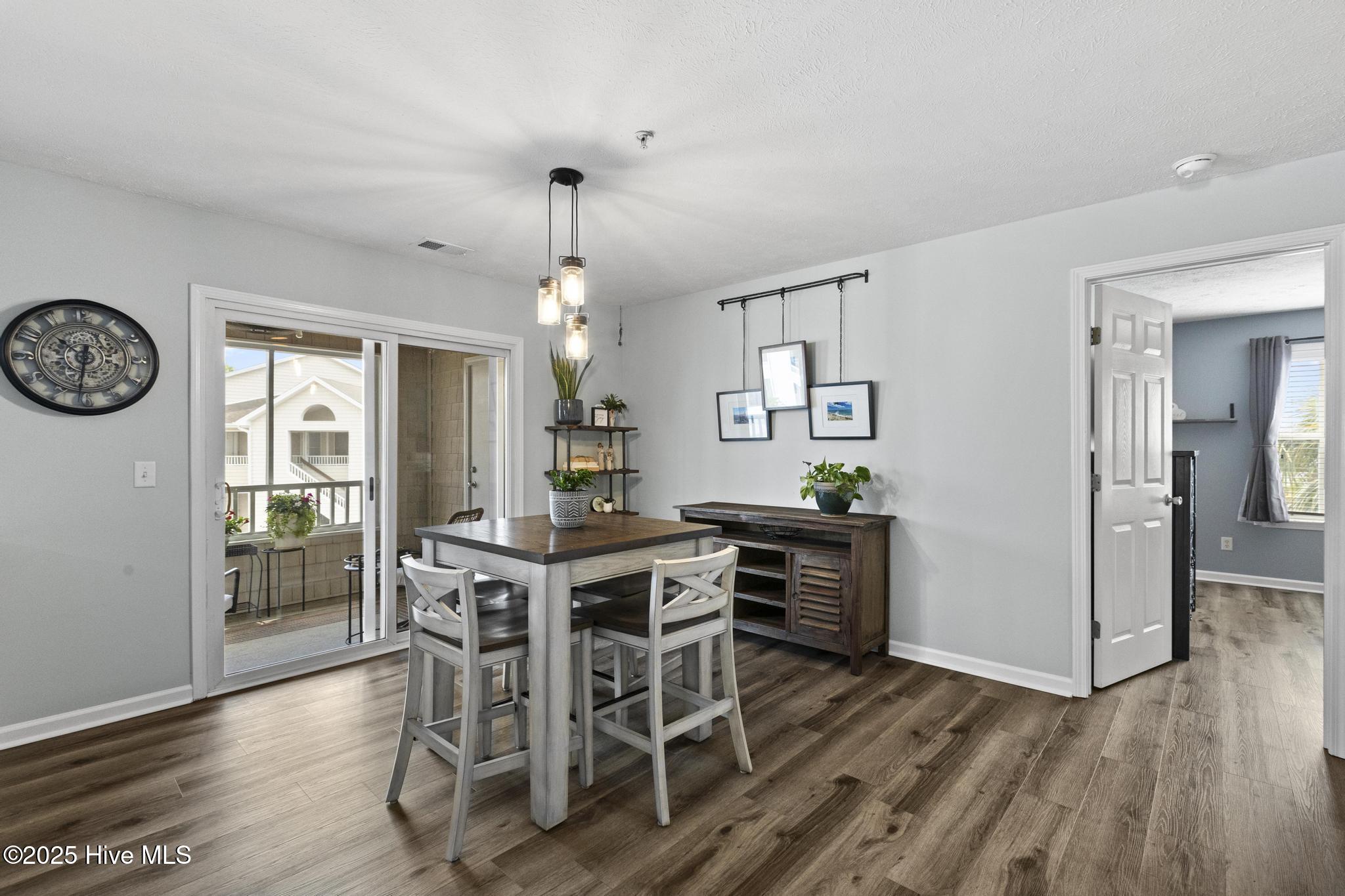 100508509 | Photo 15