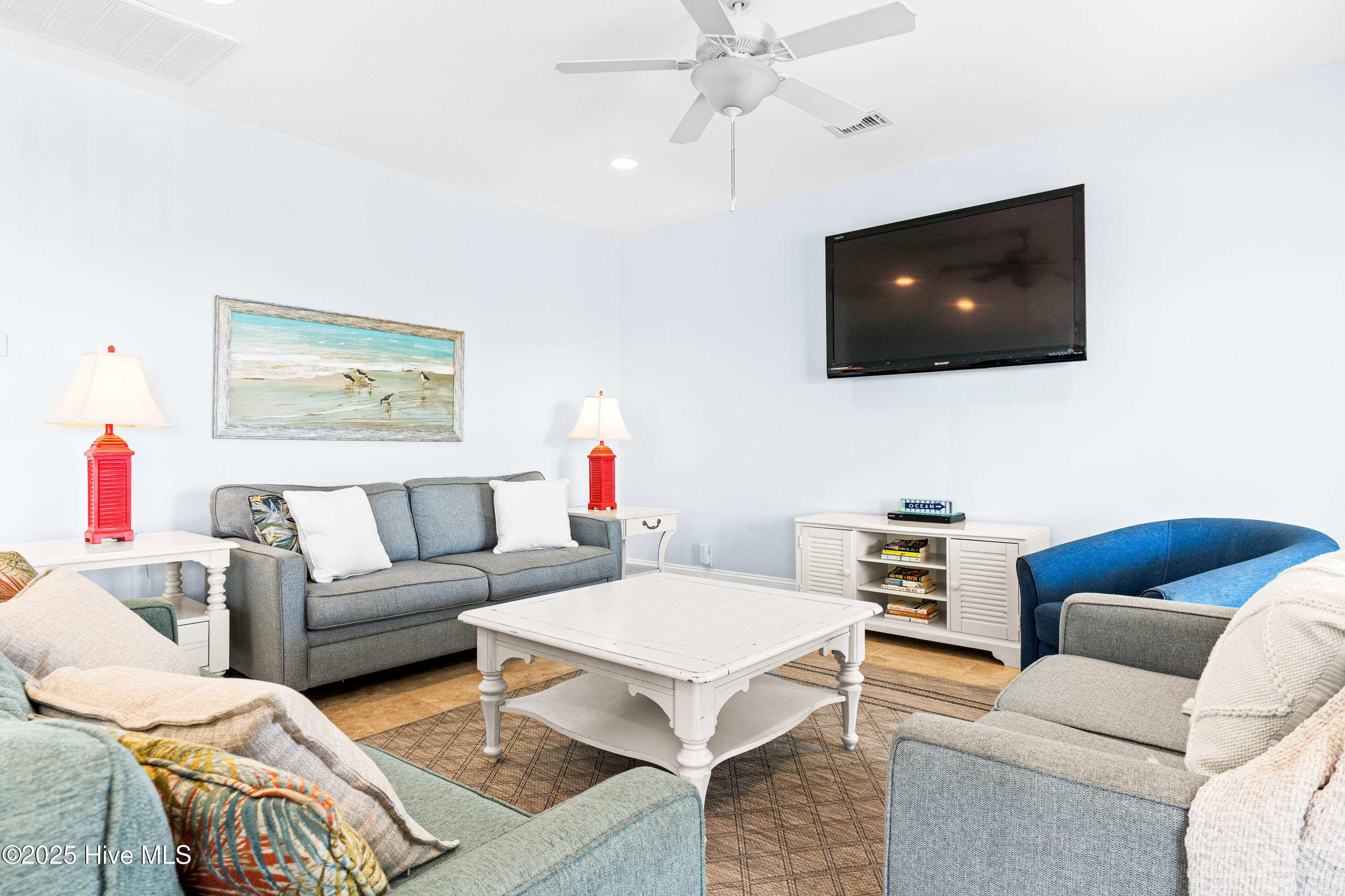 100530608 | Photo 26