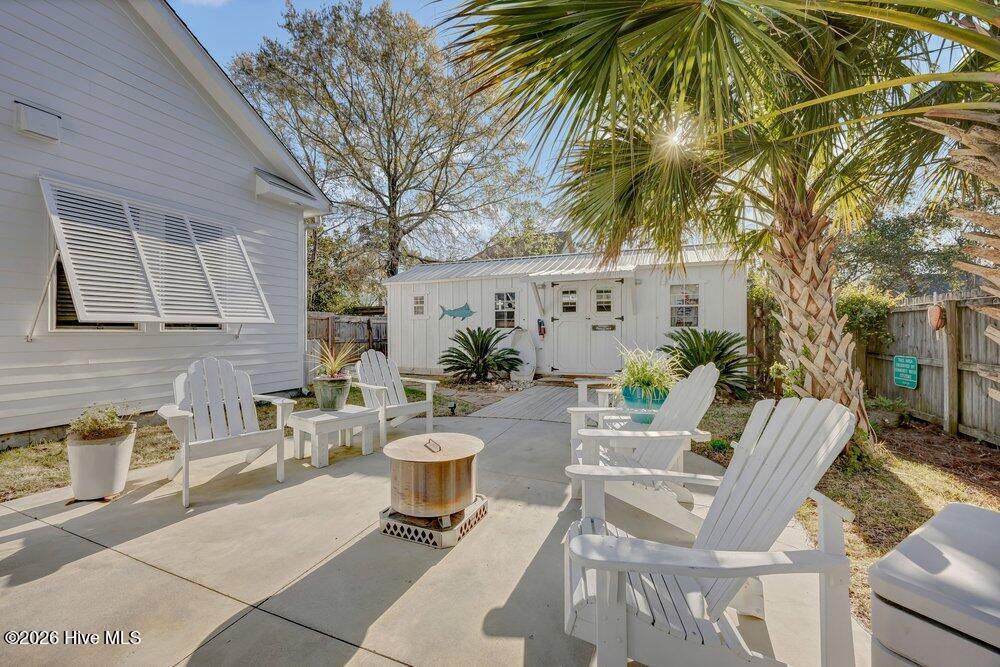 100561584 | Photo 35