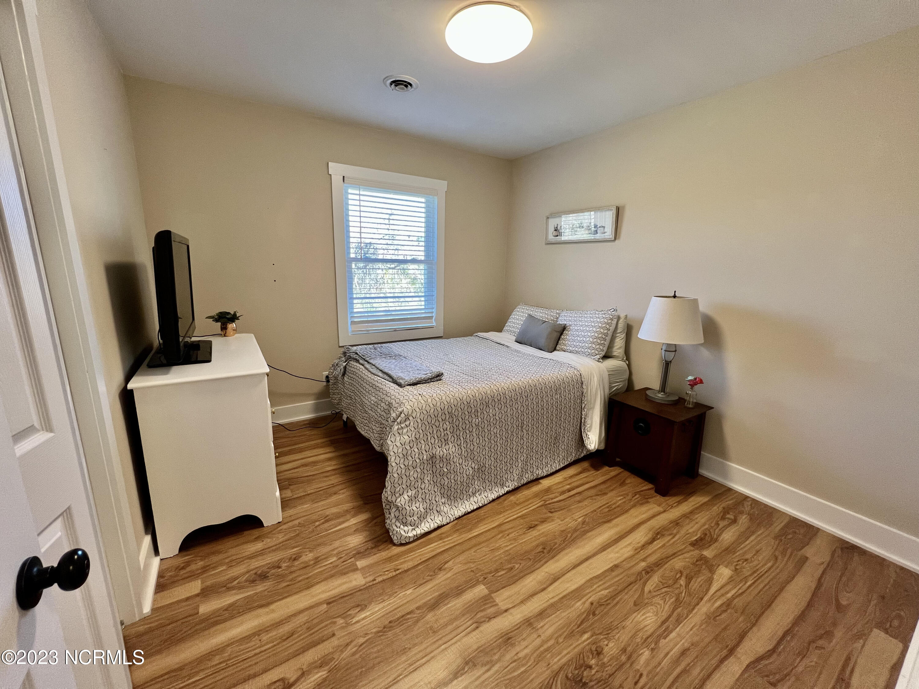 100555219 | Photo 21