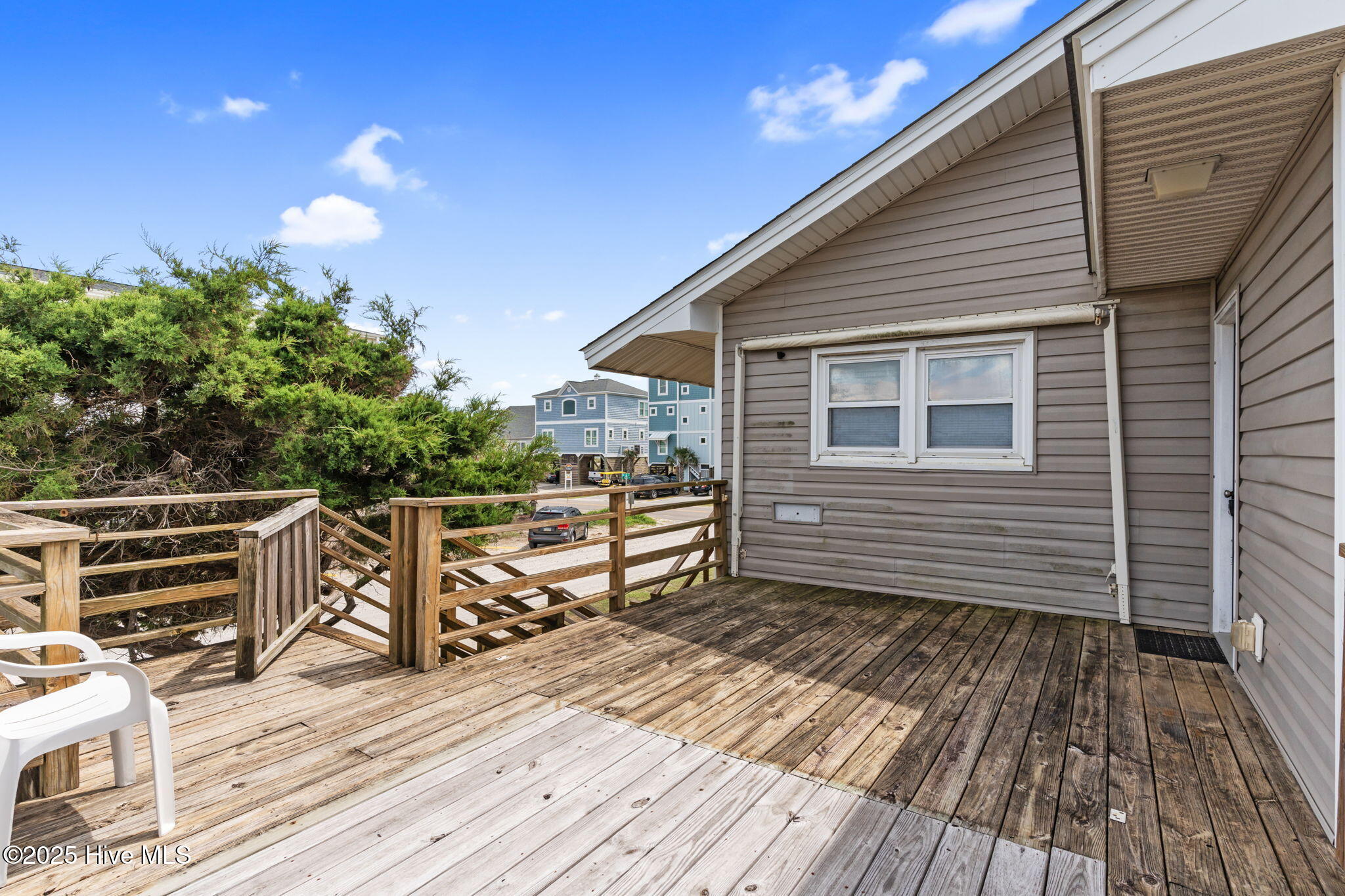 100526809 | Photo 13