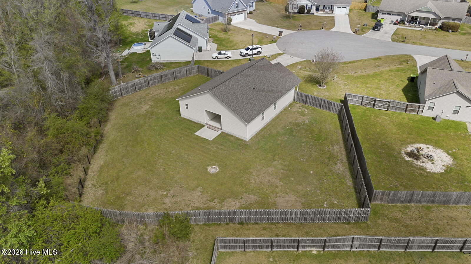 100563691 | Photo 26