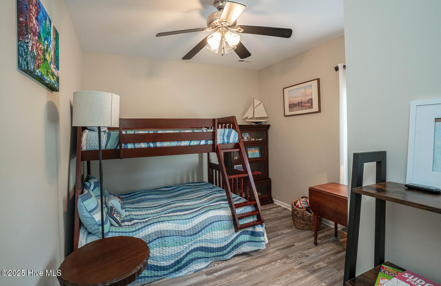 100532611 | Photo 49