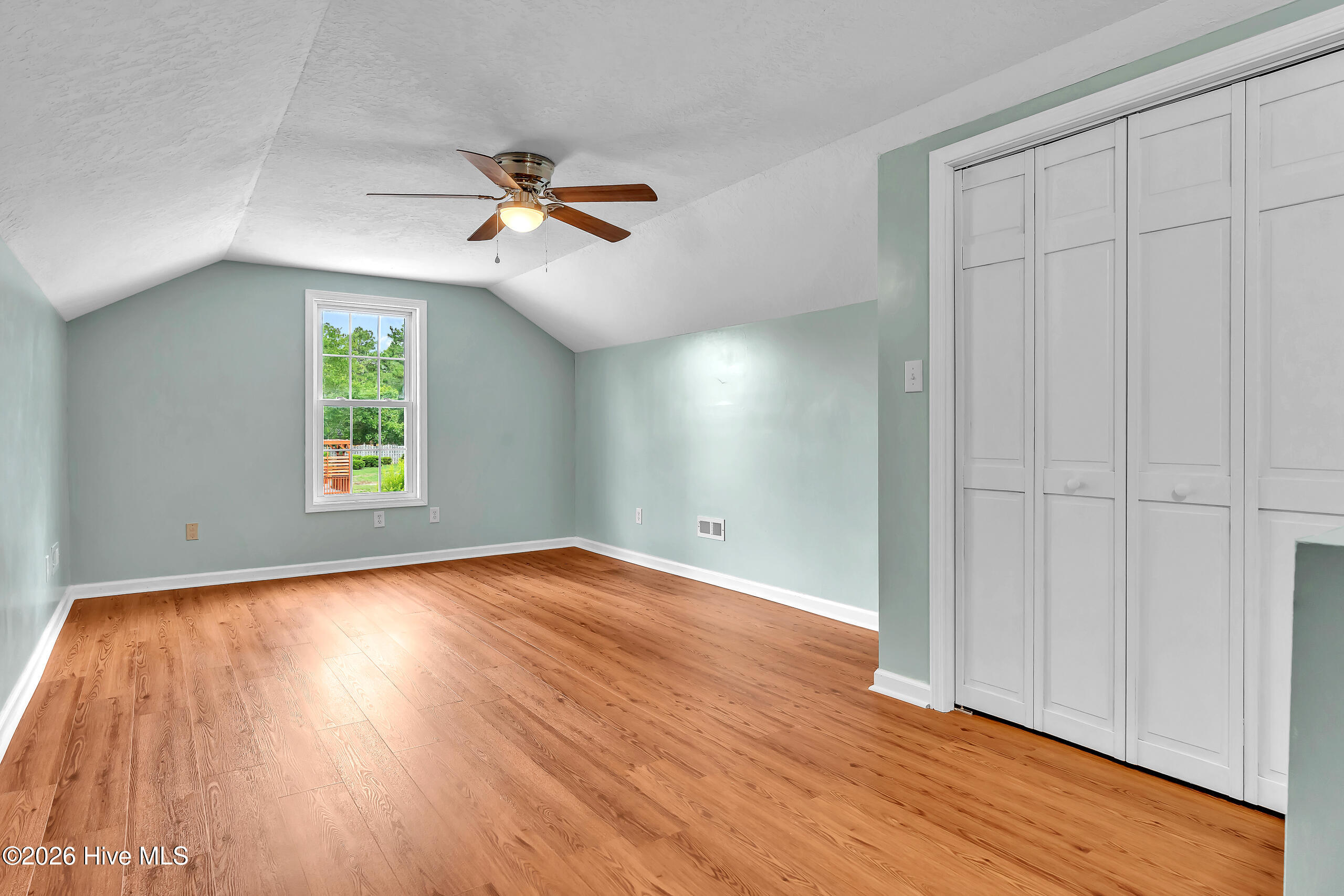 215 Winding Creek Way,Hubert