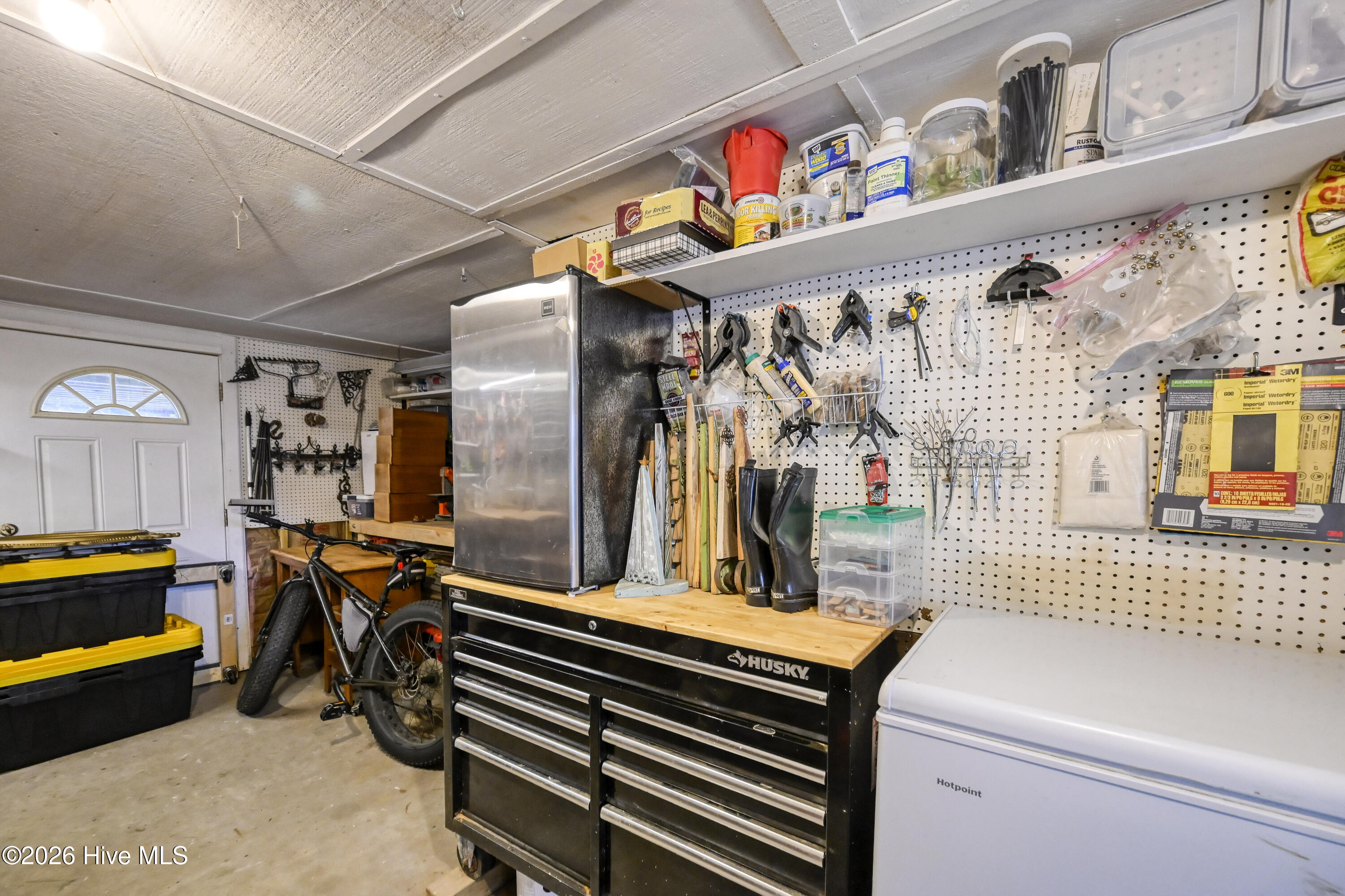 100558069 | Photo 71