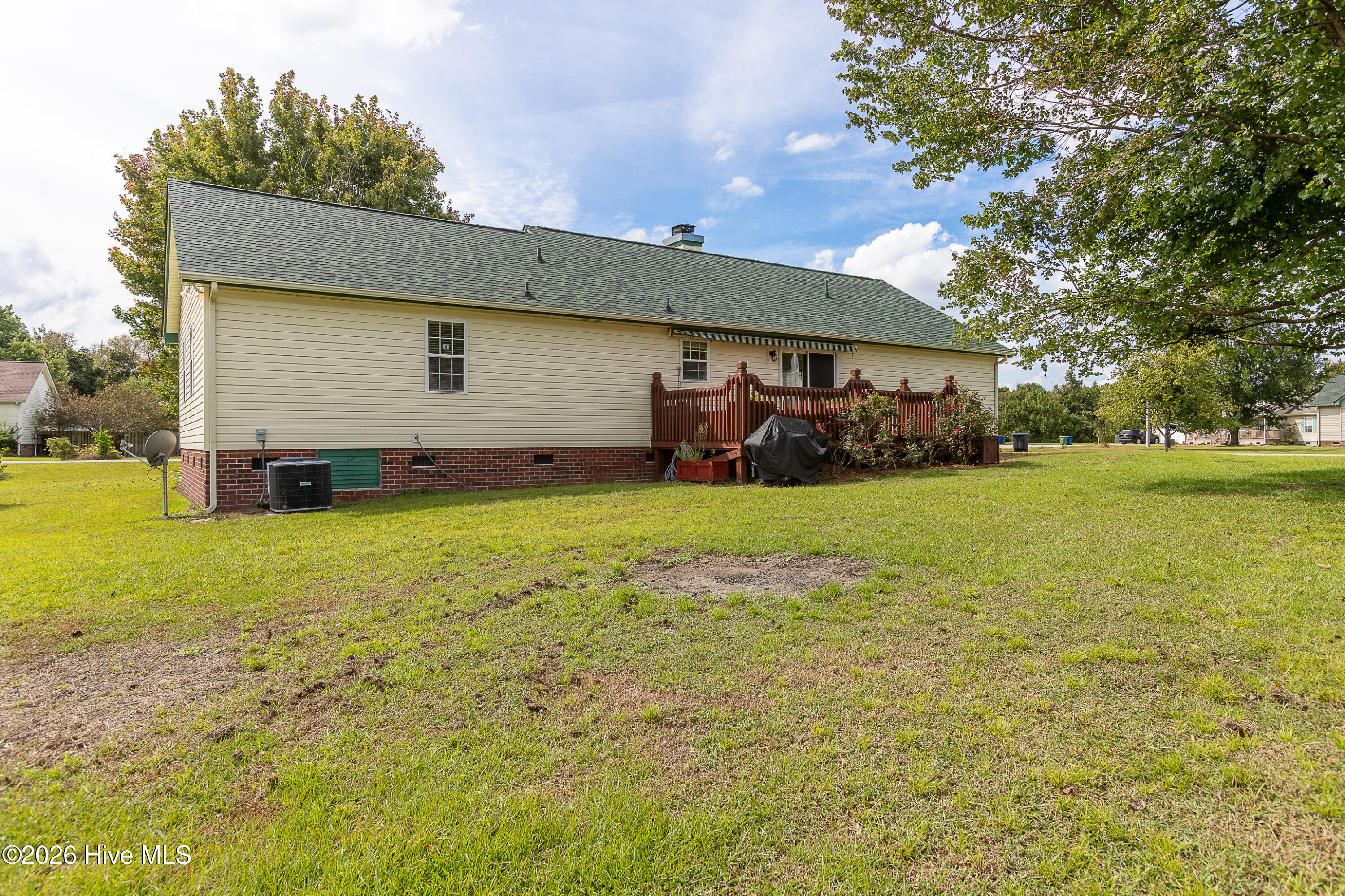 100562403 | Photo 23