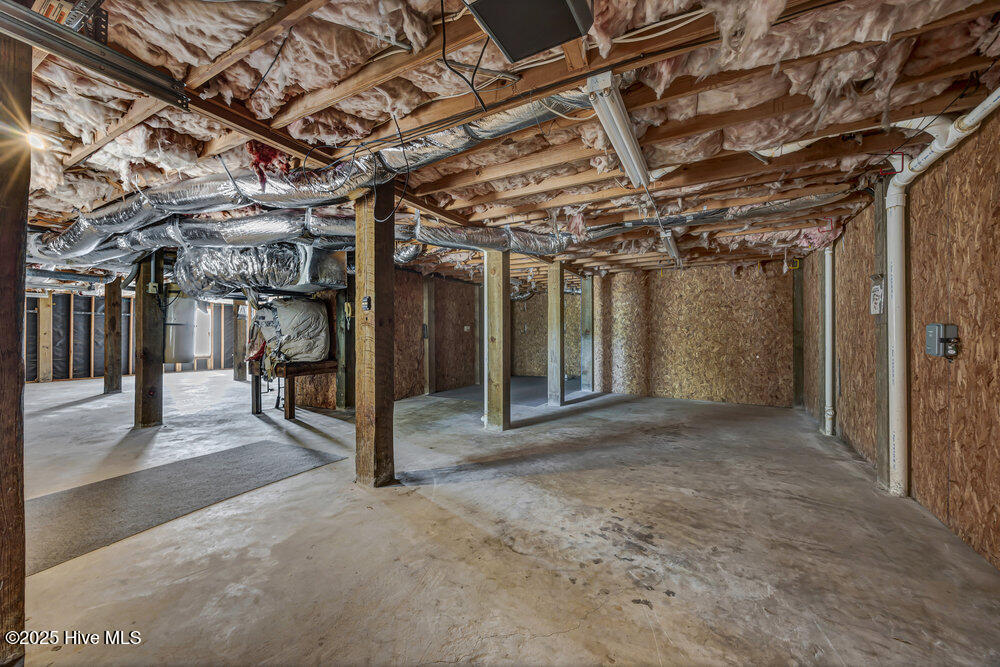 100526999 | Photo 49