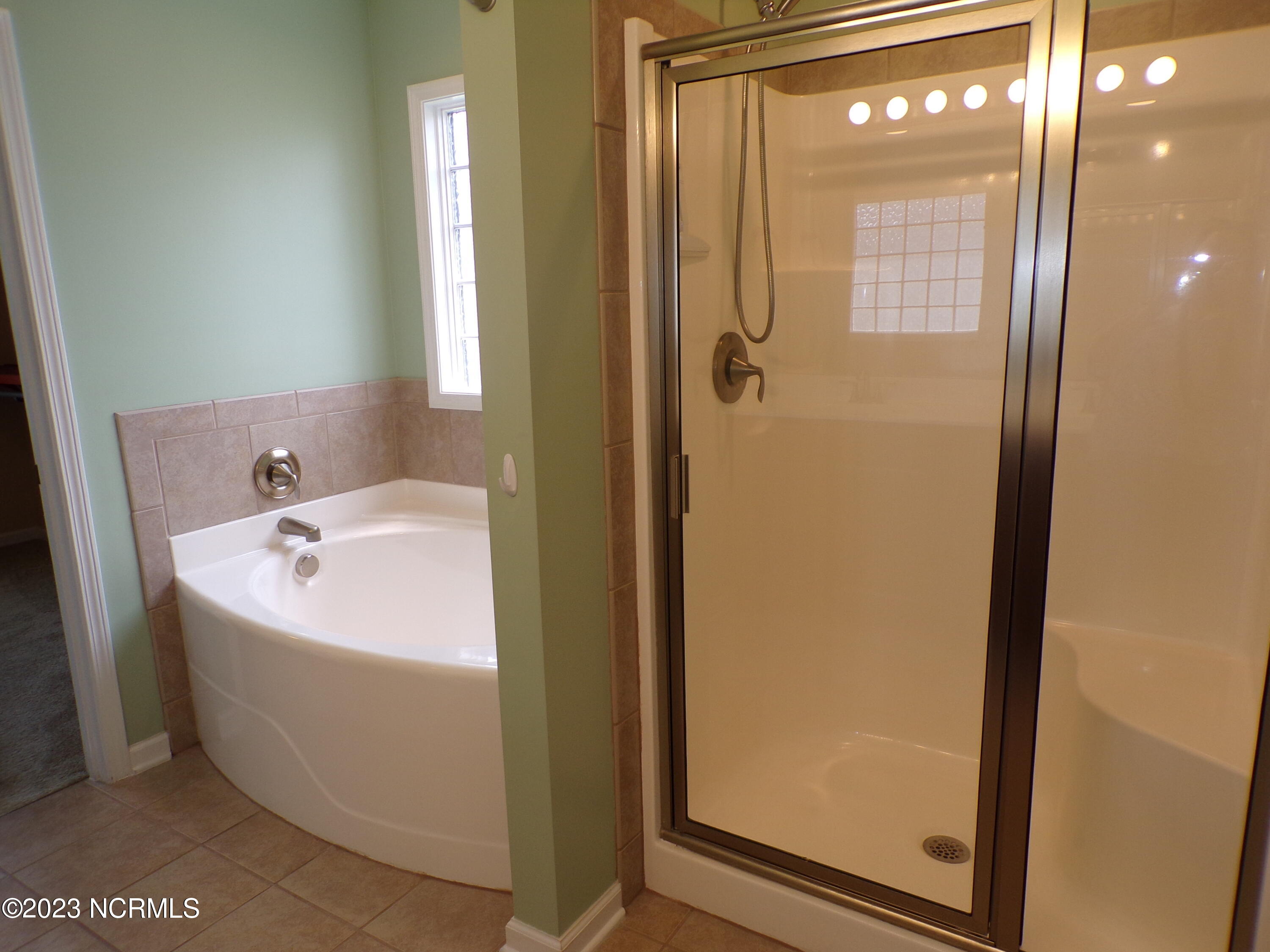 100559579 | Photo 52