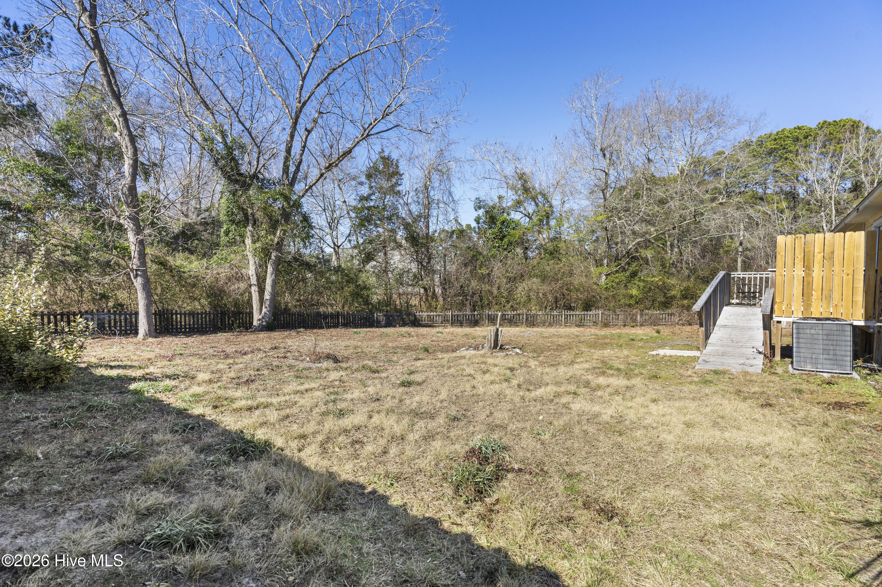 100553037 | Photo 37