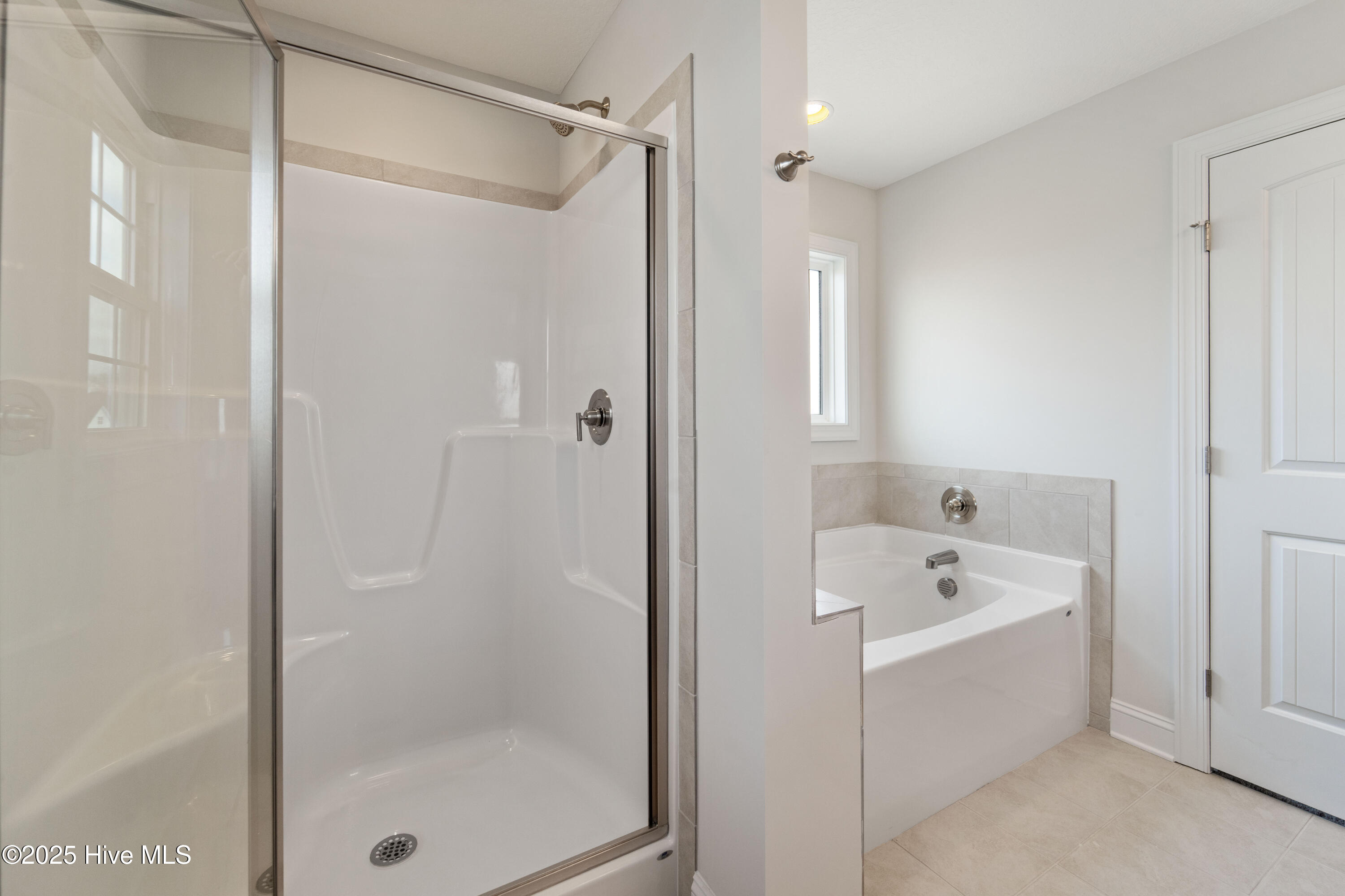 100519002 | Photo 17