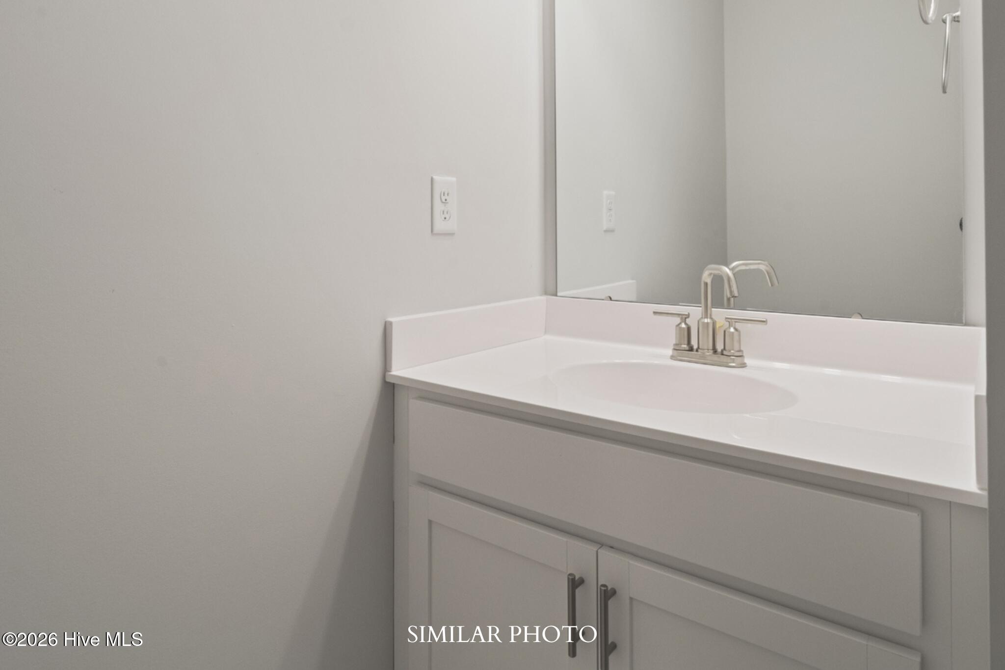 100556342 | Photo 48