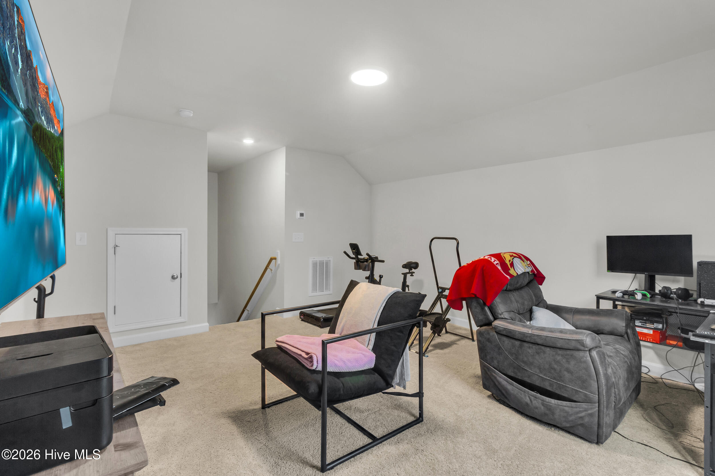 100547188 | Photo 27