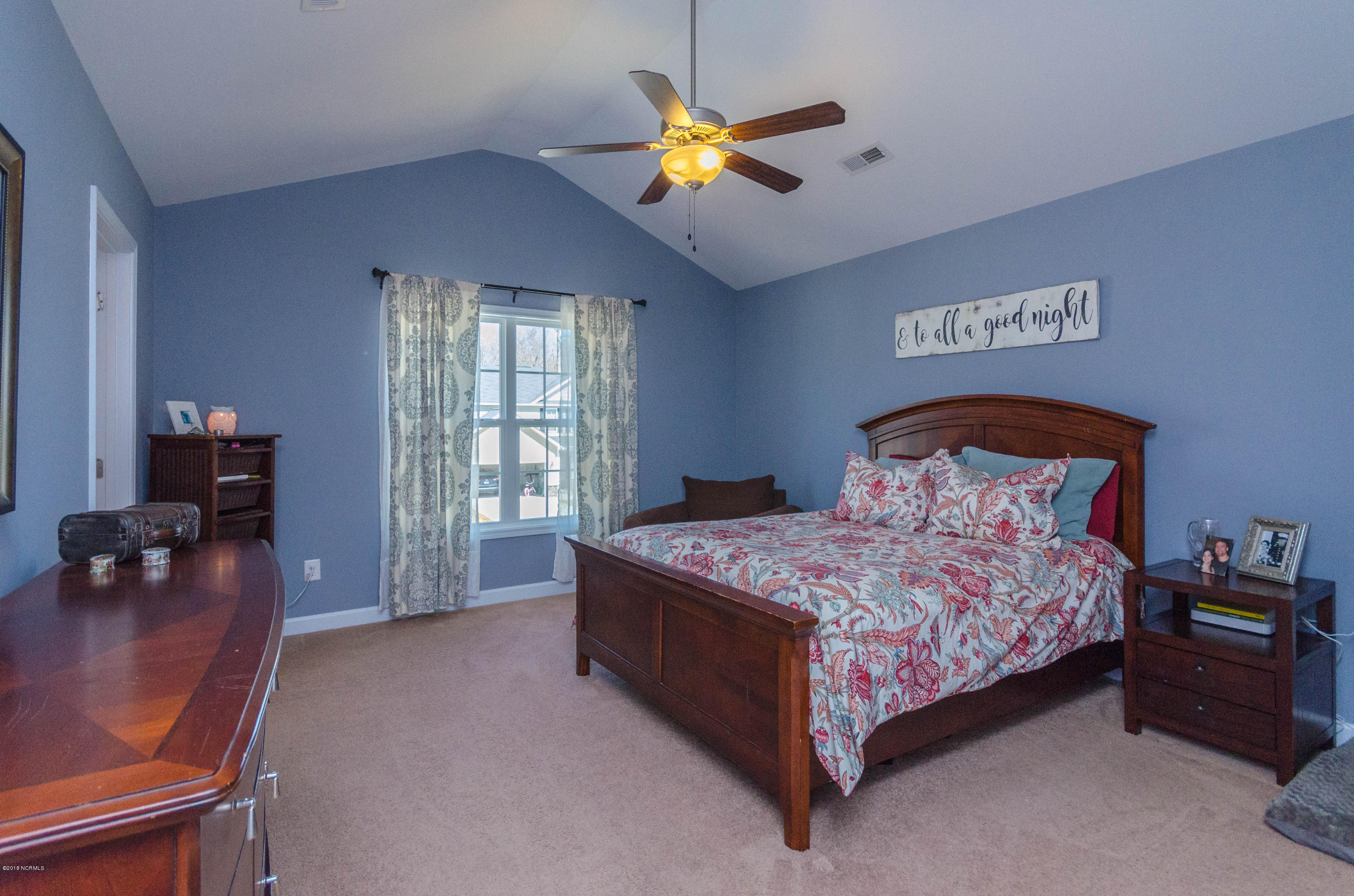 100553700 | Photo 23