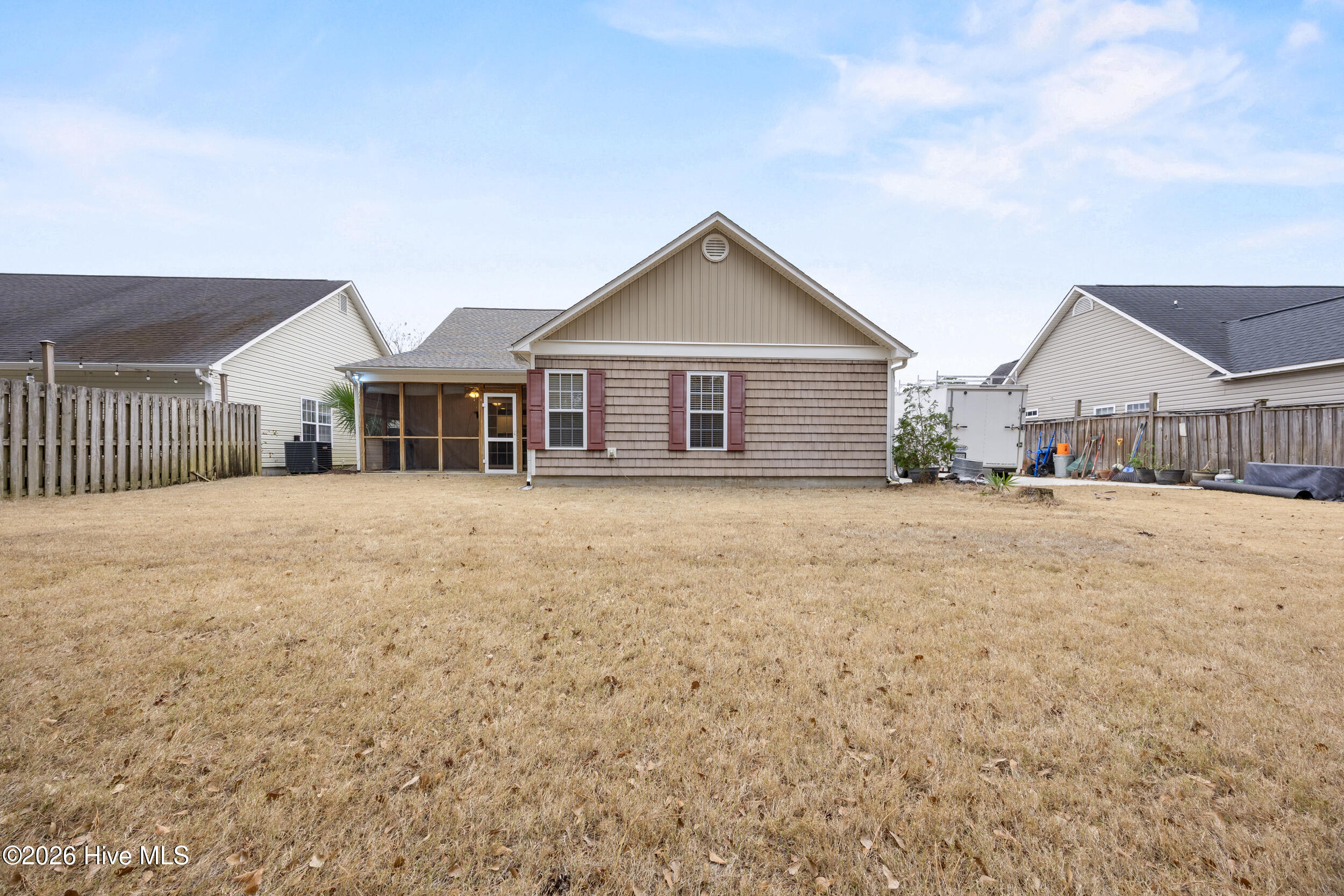 100549388 | Photo 30