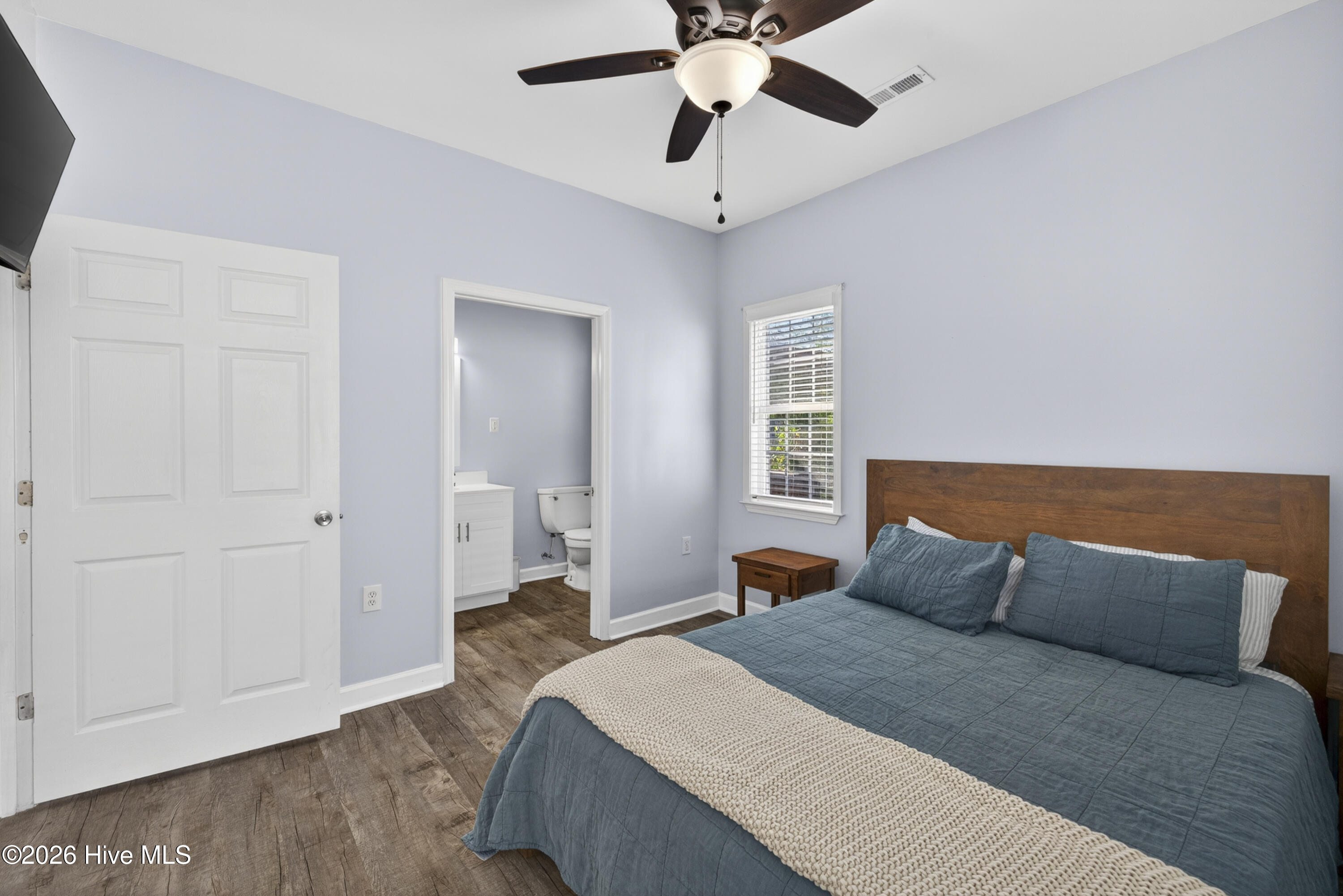 100568546 | Photo 19