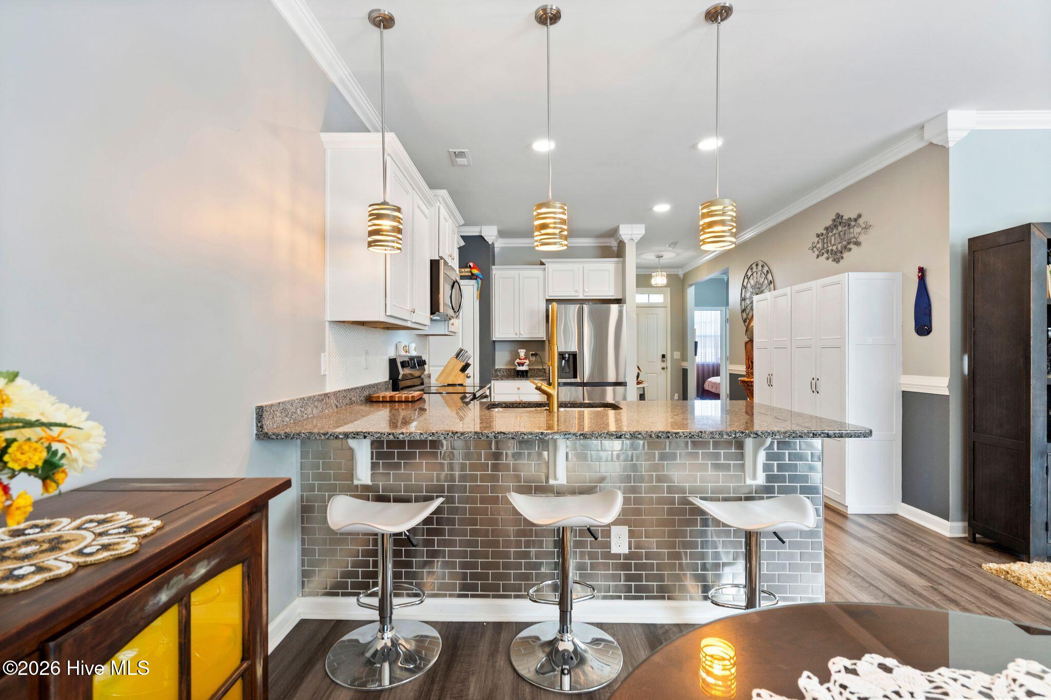 100550283 | Photo 17