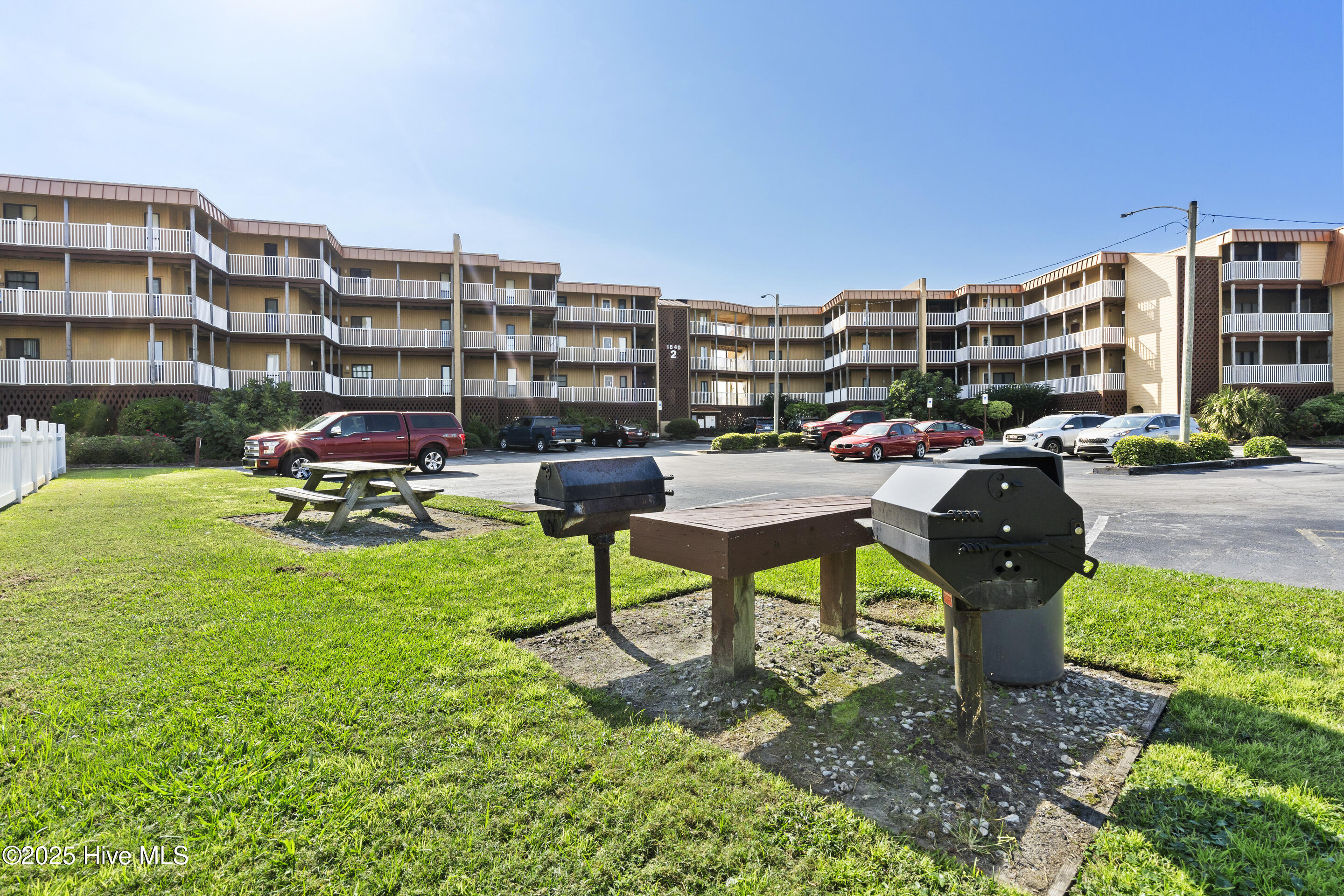 100529356 | Photo 45