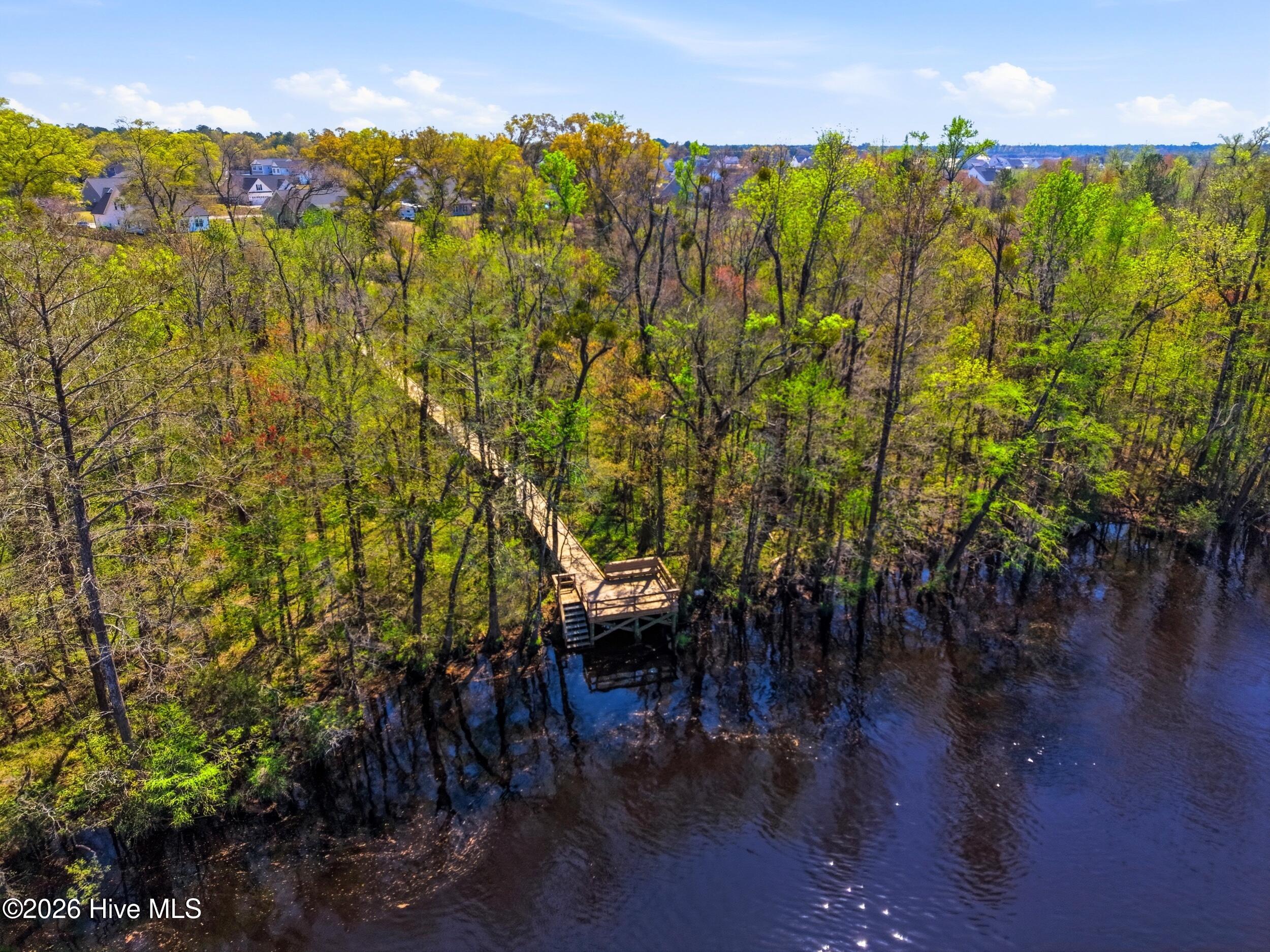 100561504 | Photo 47