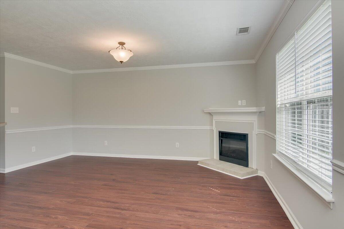 5043 Reynolds Way
