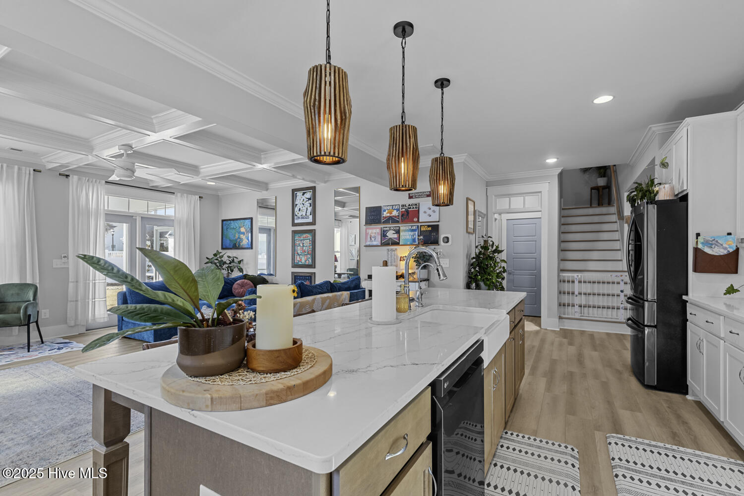 100545197 | Photo 21