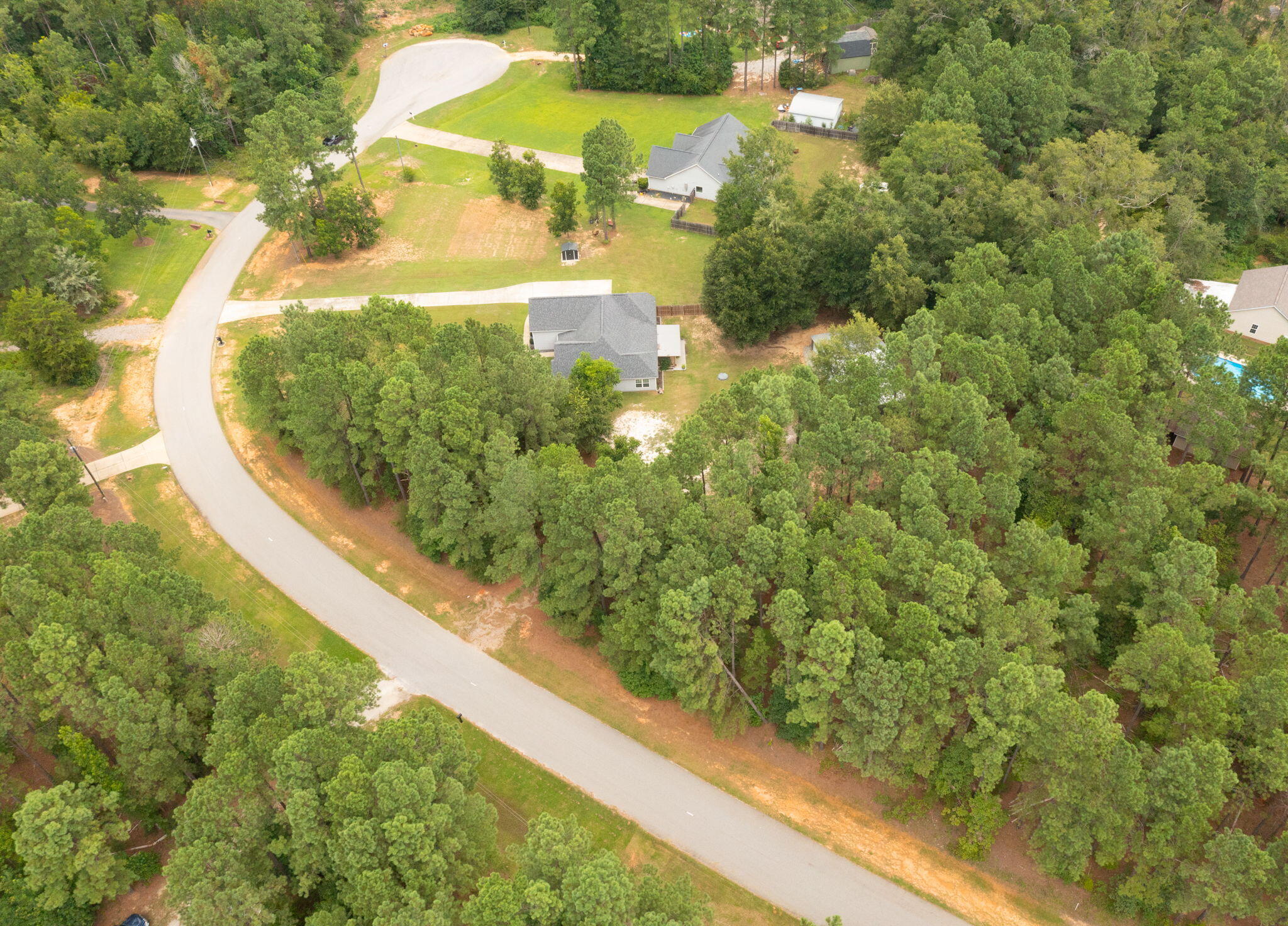 7-web-or-mls-104 Vanna Lane-04