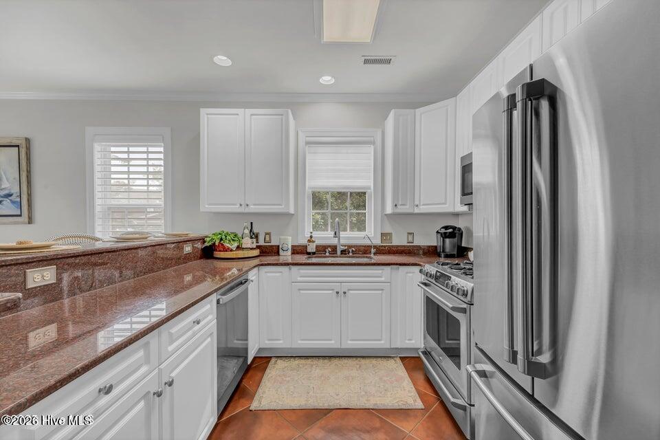 100569157 | Photo 12