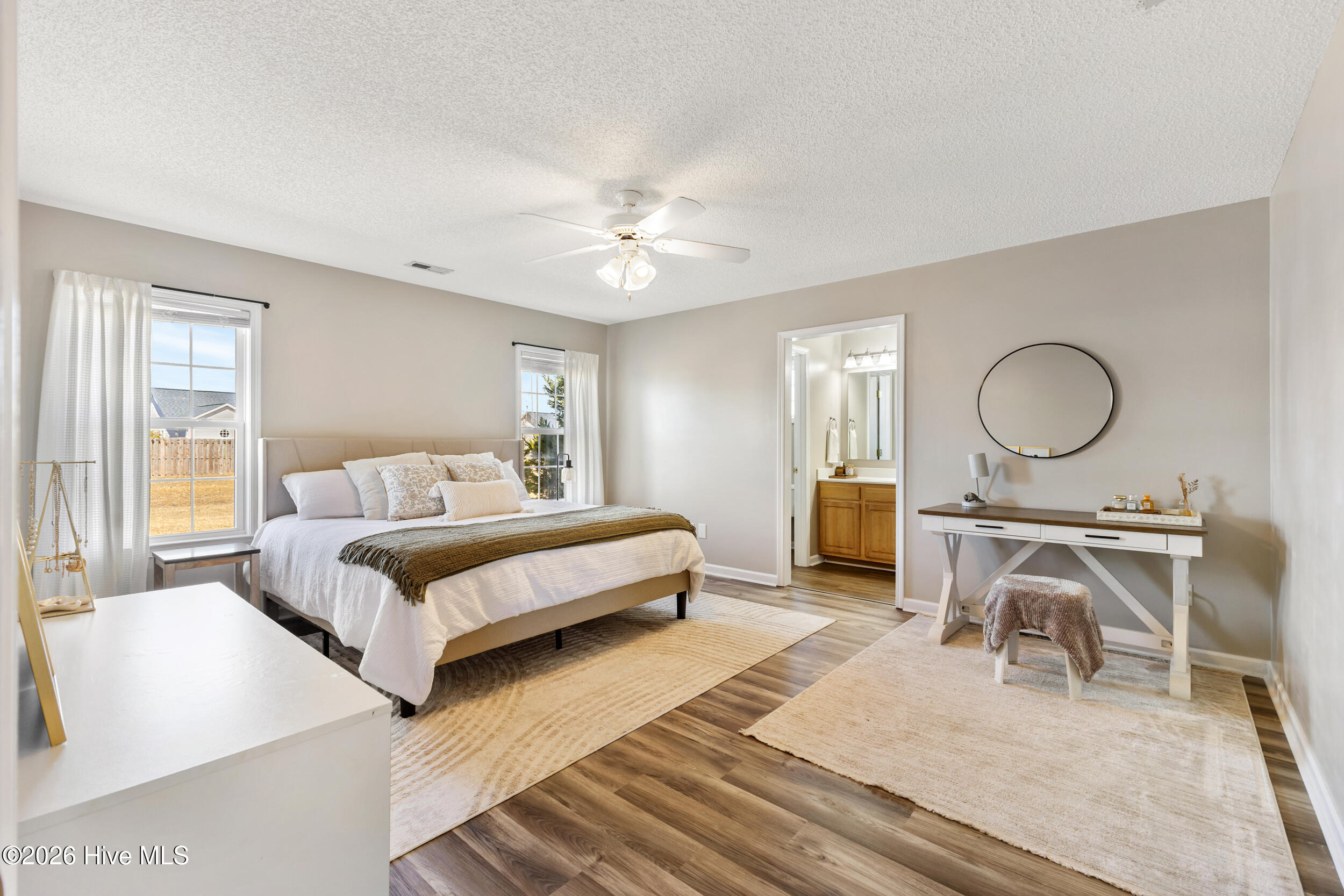 100554431 | Photo 19