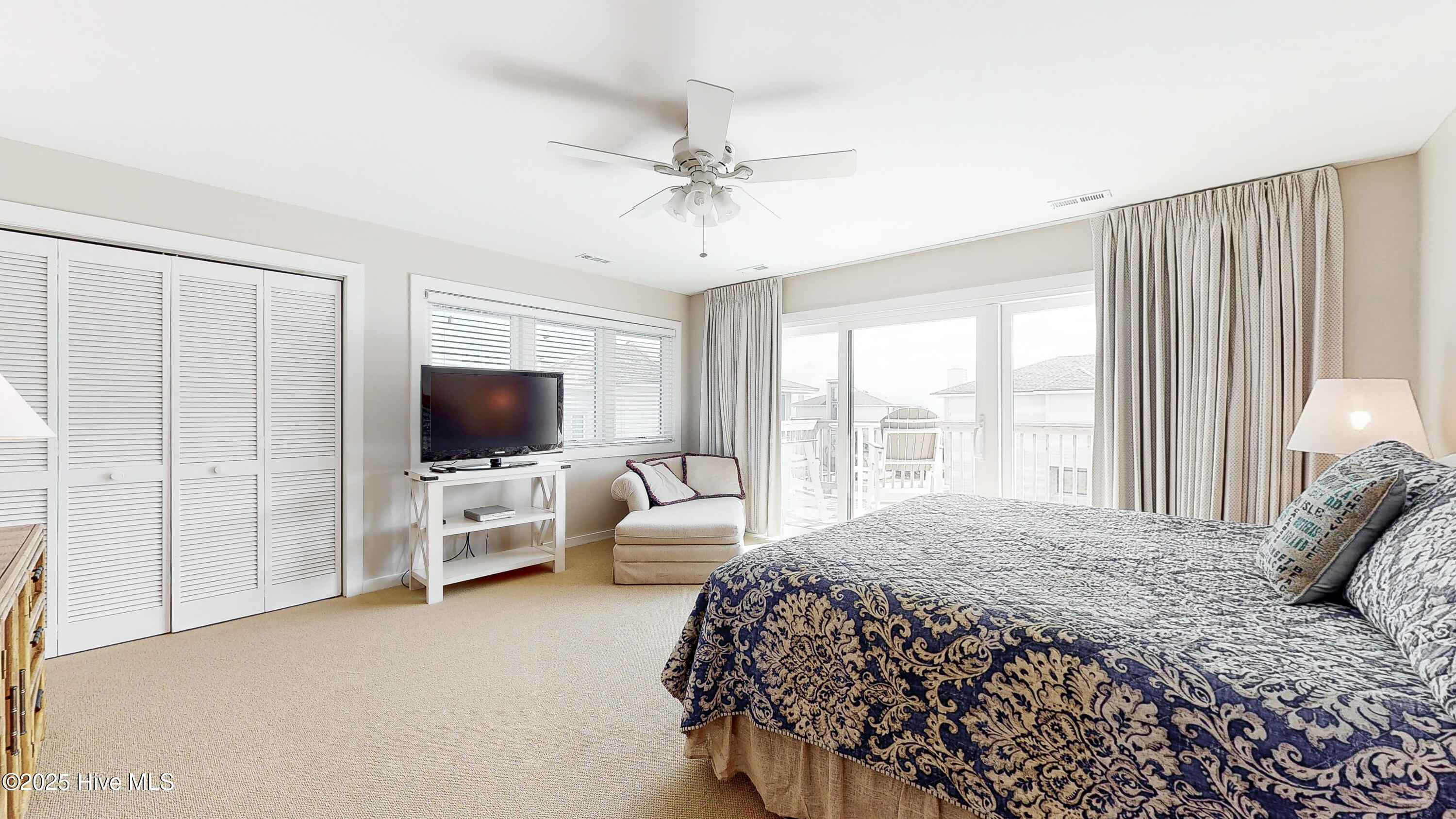 100532230 | Photo 27