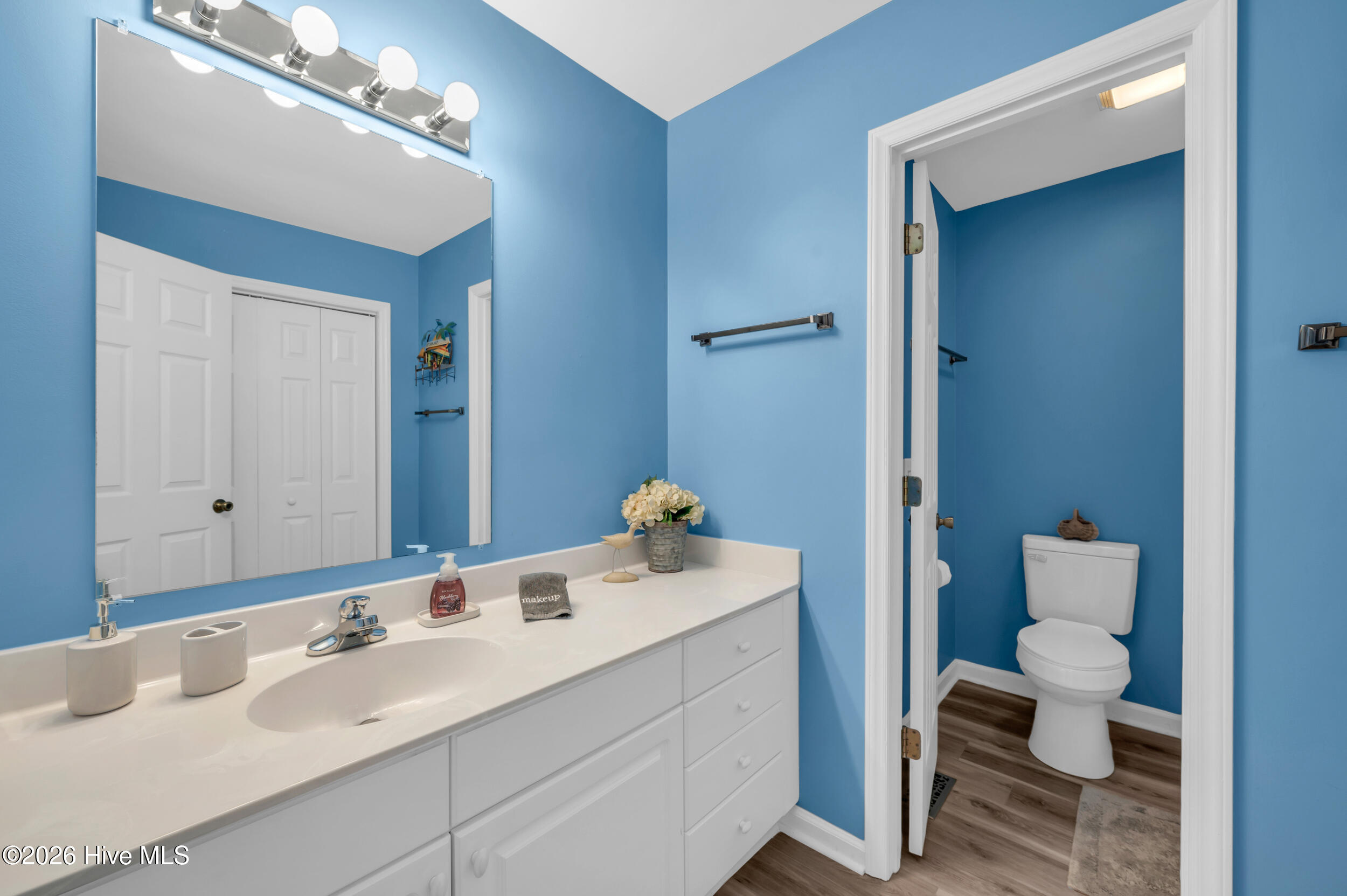 100565578 | Photo 25