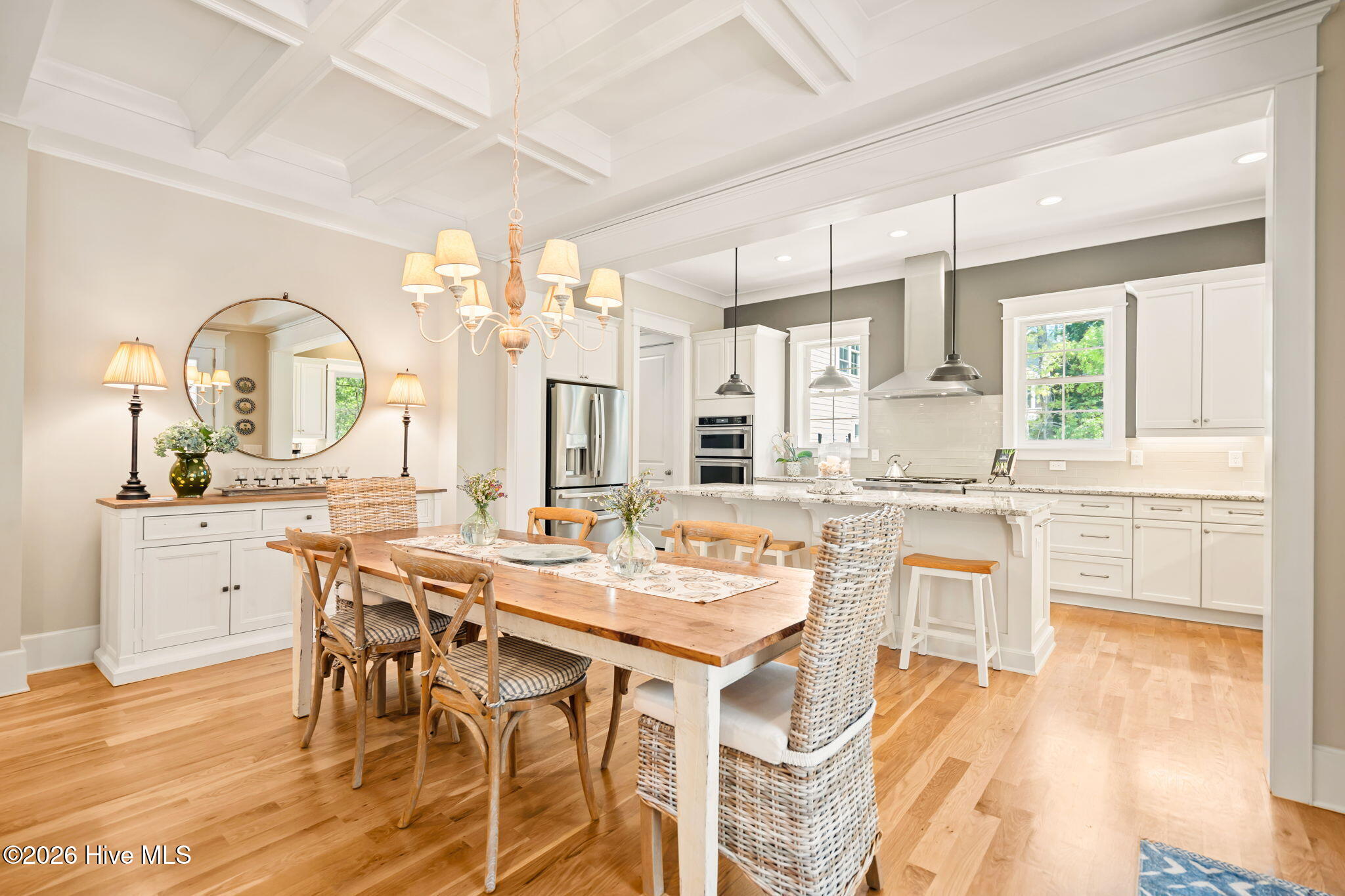 100567886 | Photo 17