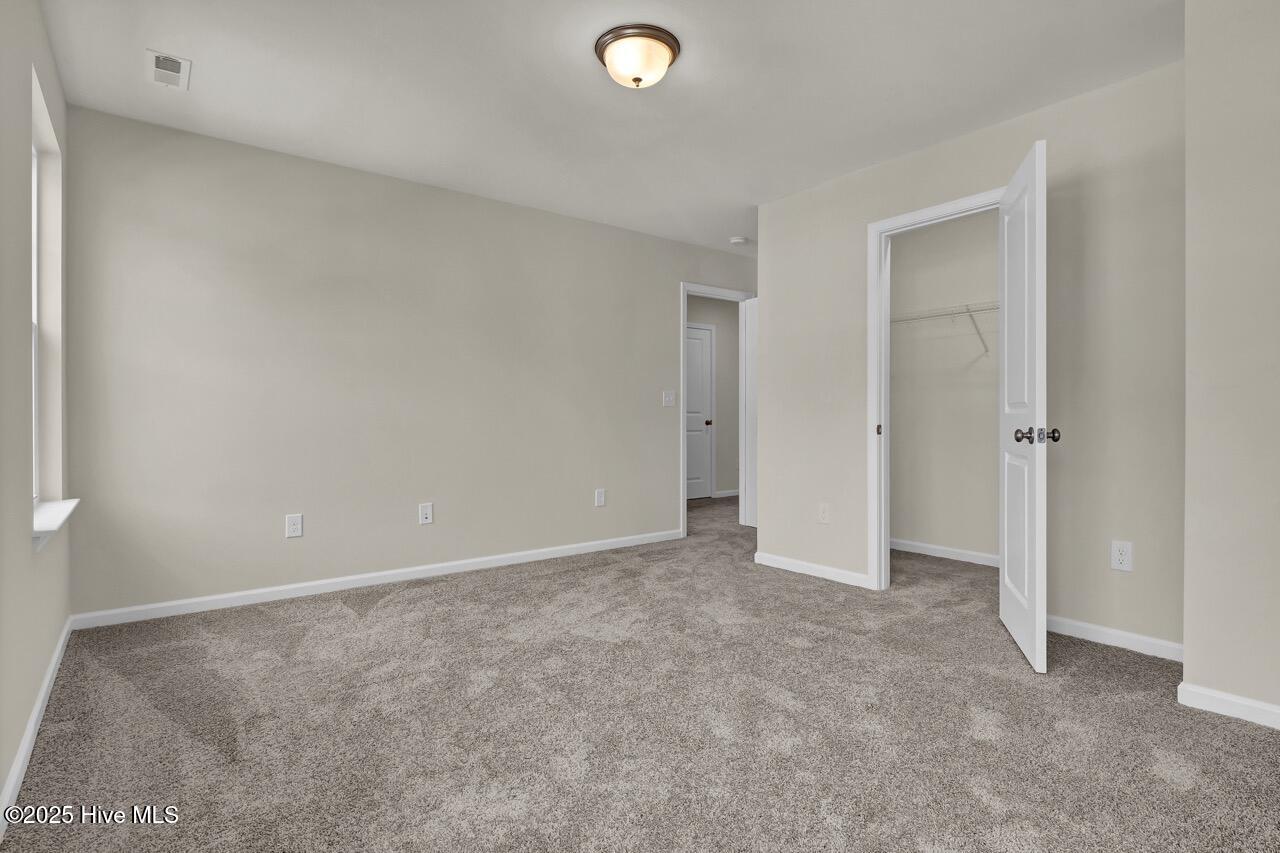 100543344 | Photo 31