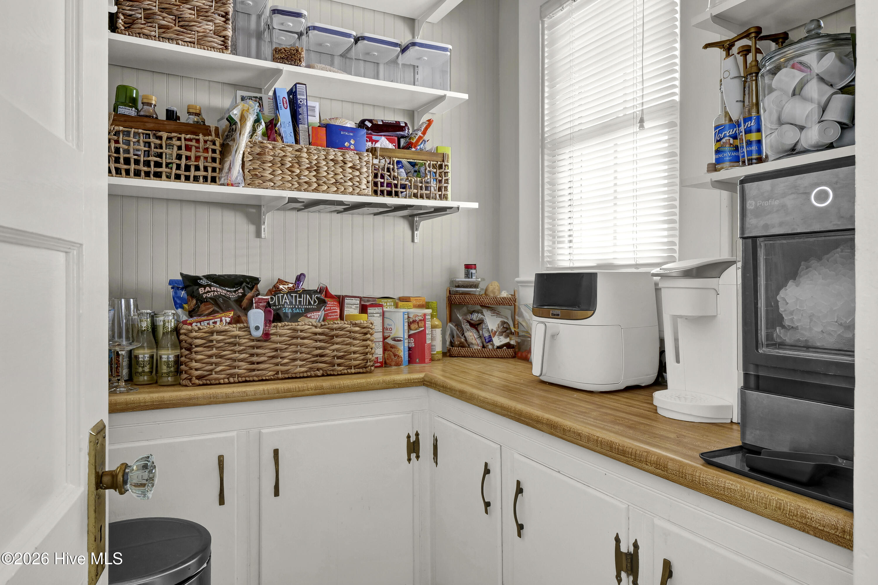 100549449 | Photo 17