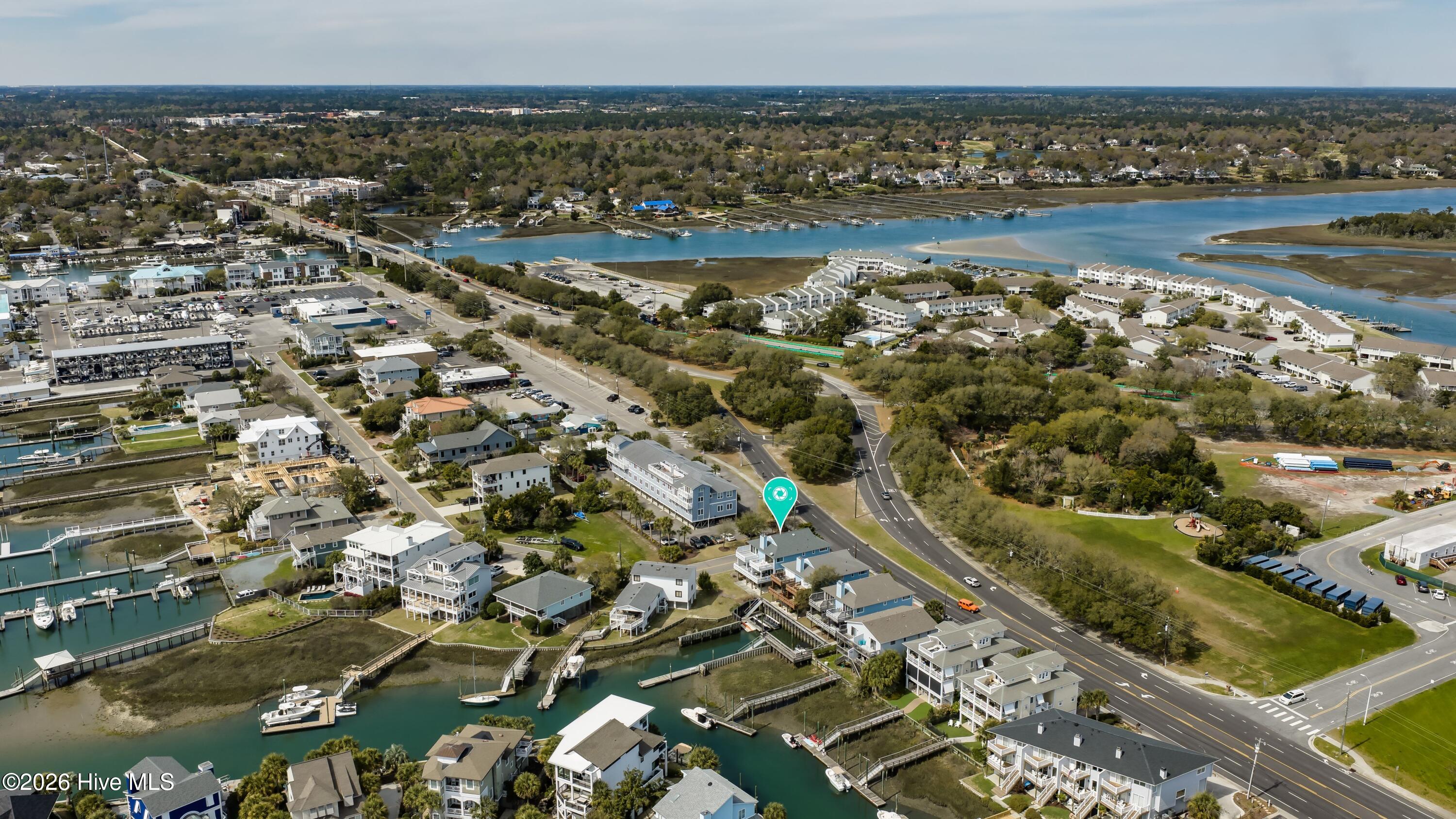 100561645 | Photo 51