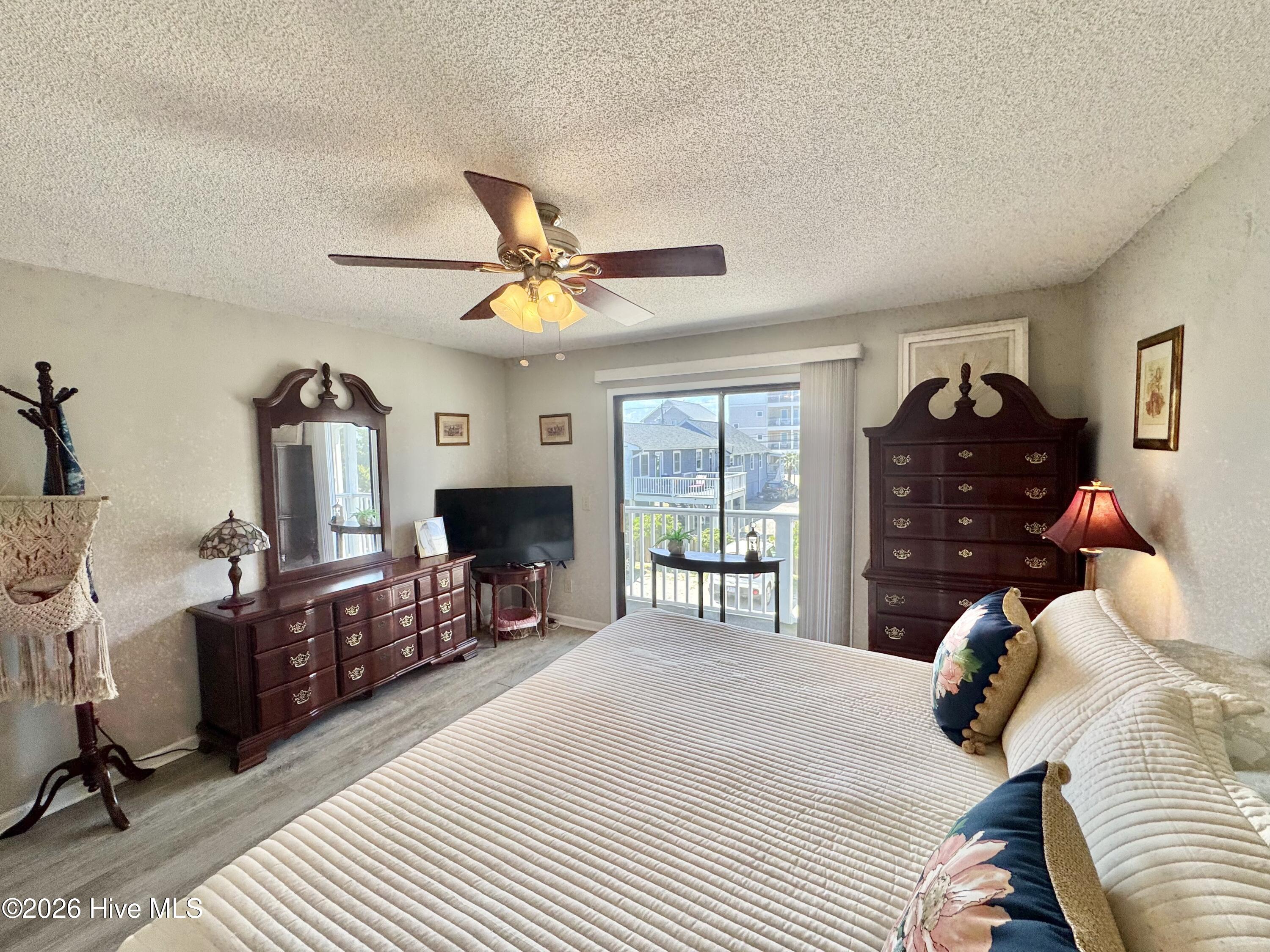 100569479 | Photo 10