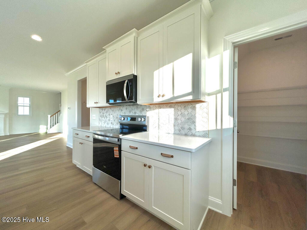 100510089 | Photo 31