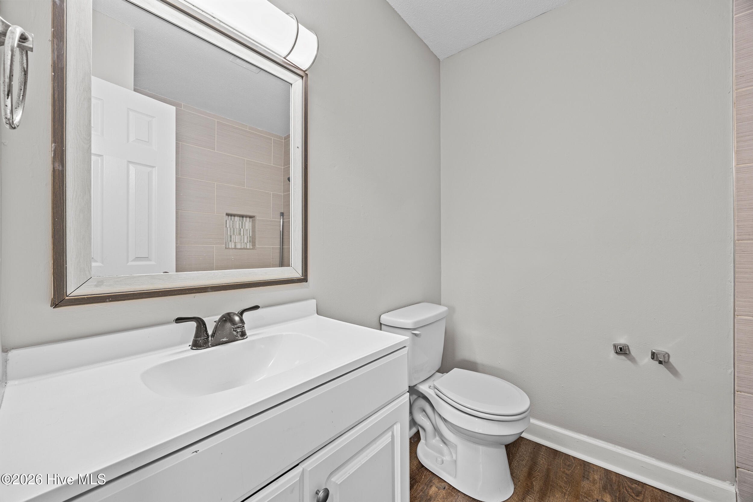 100540773 | Photo 20