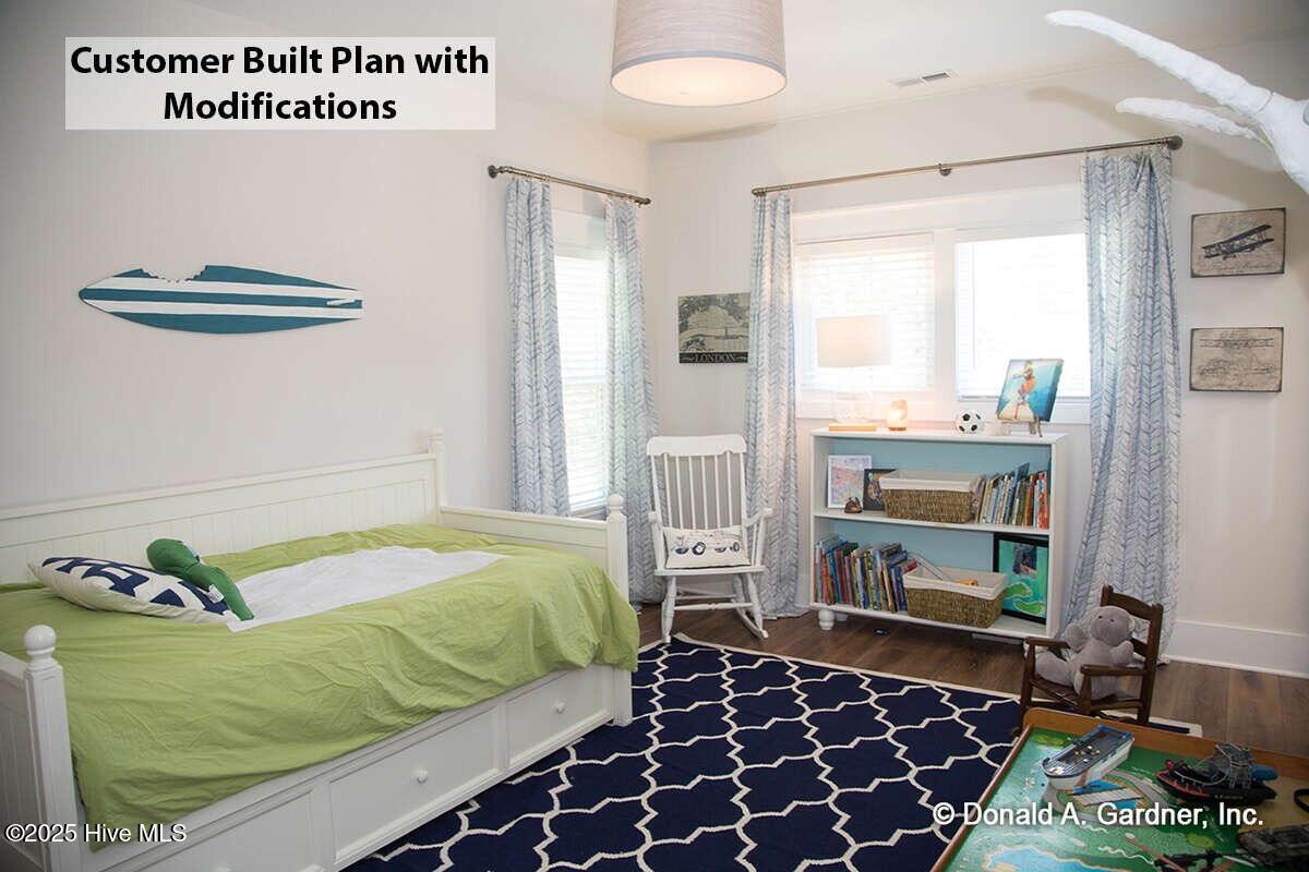 100527707 | Photo 12